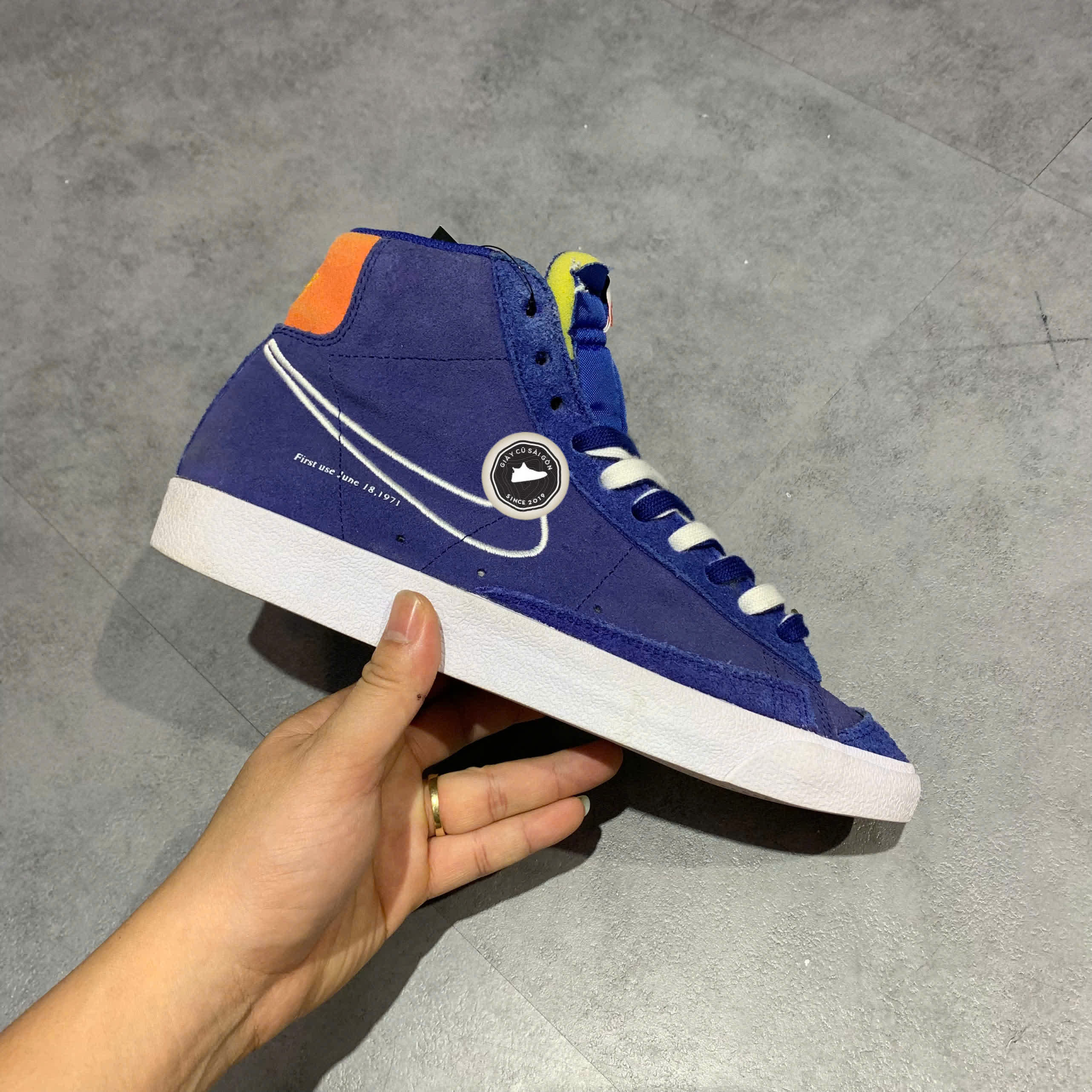 NIKE BLAZER MID '77 FIRST USE 'DEEP ROYAL BLUE' DC3433-400 – GIÀY 2HAND
