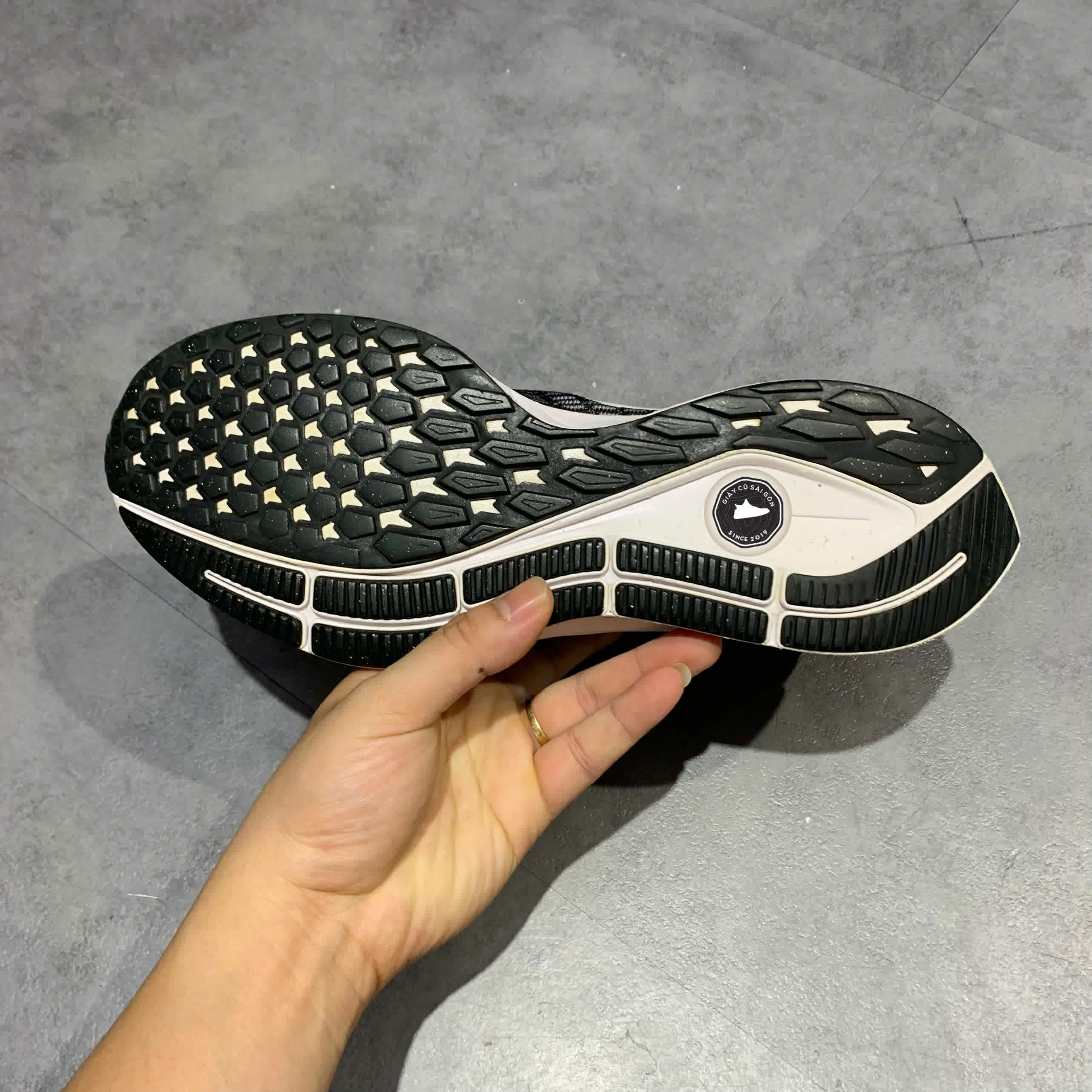 NIKE AIR ZOOM PEGASUS 35 NARROW – GIÀY 2HAND