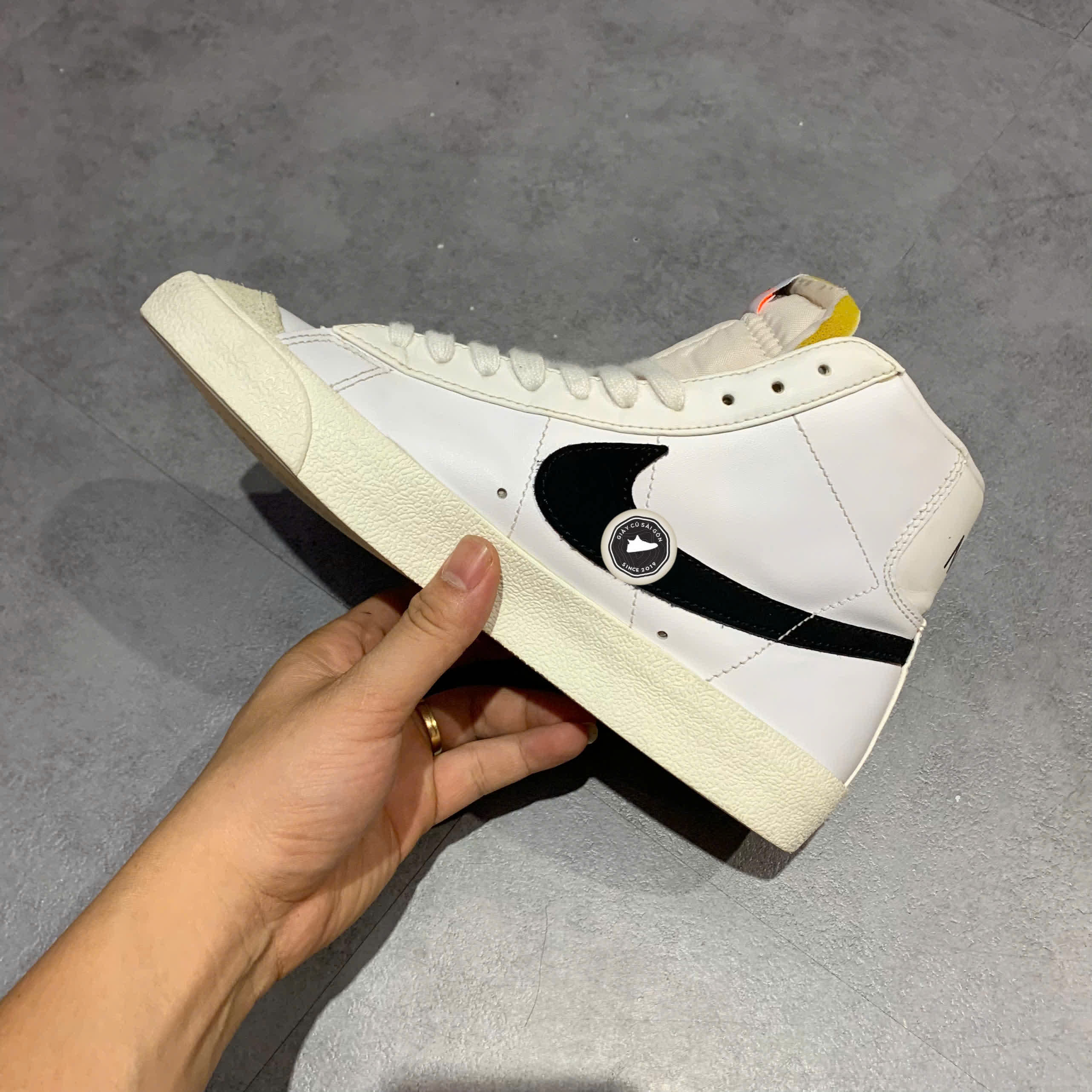 Giày 2hand Blazer Mid 77 Vintage White Black CZ1055 SIZE 40 PVN17526