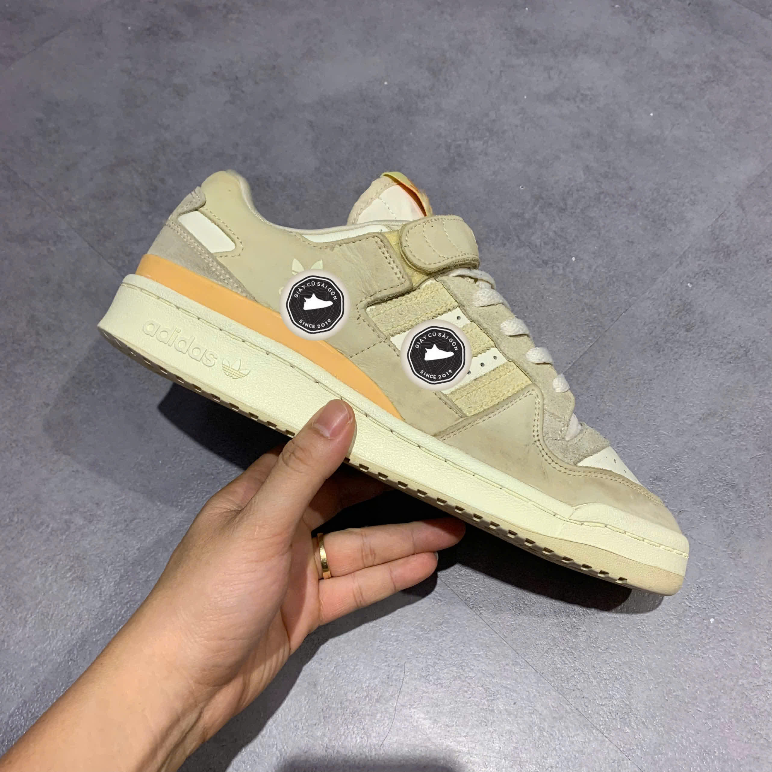 GIÀY 2HAND Forum 84 Low 'White Cream' HQ6332 SIZE 42 PVN17698