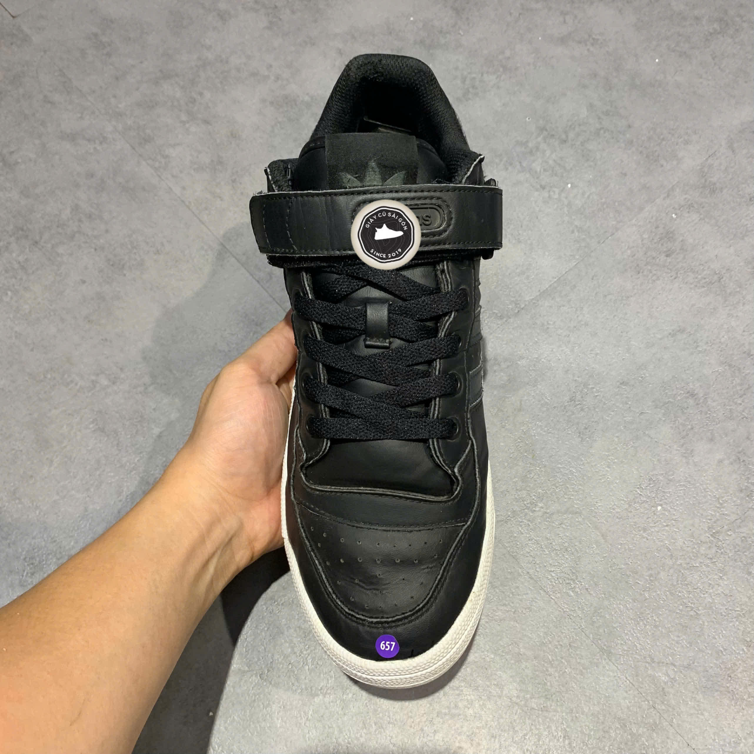 GIÀY 2HAND Forum Low Refined Cloud White Core Black CG7135 SIZE 42 PVN17312