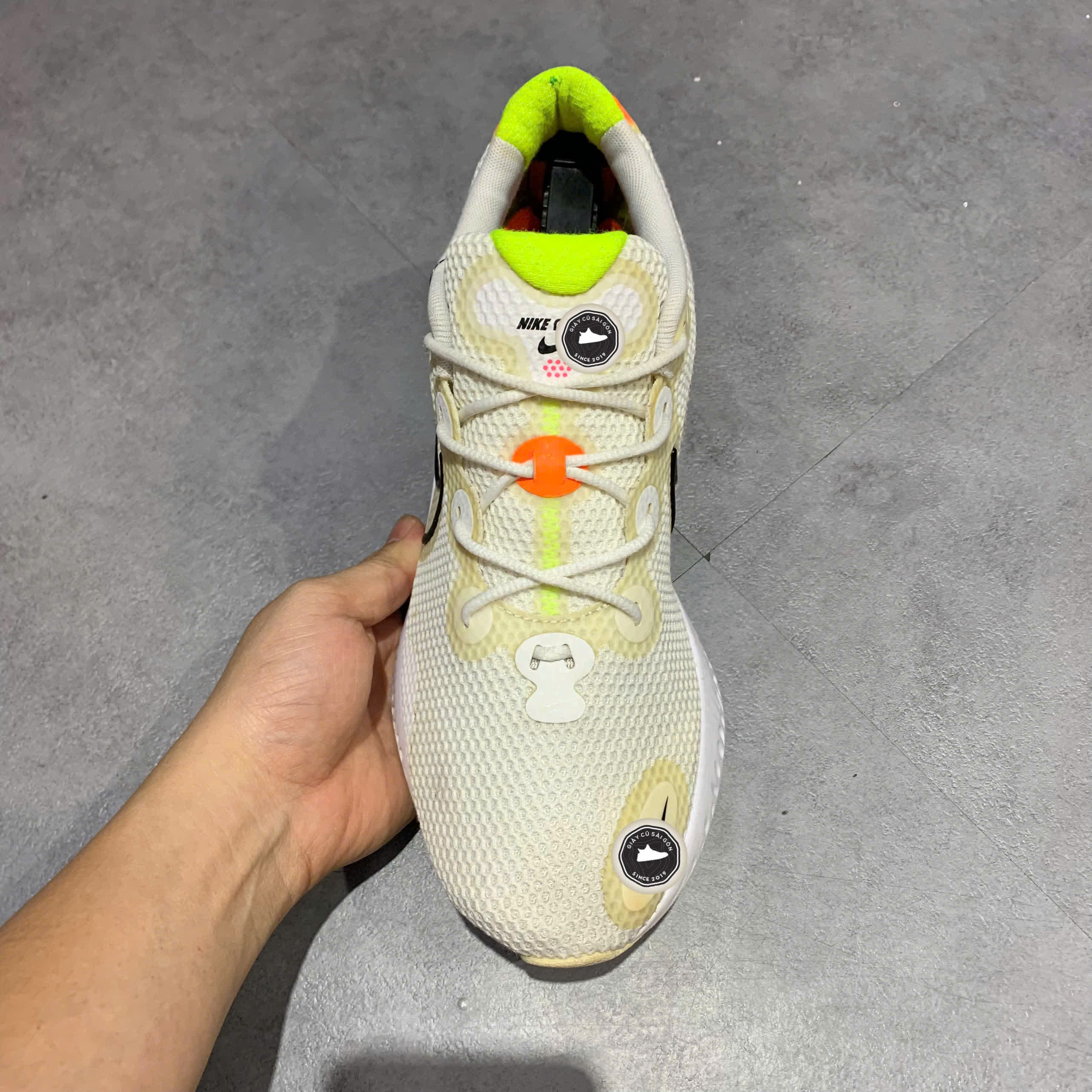 NIKE RENEW RUN CK6357-100 SIZE 42.5 - GIÀY 2HAND CHÍNH HÃNG PVN17839