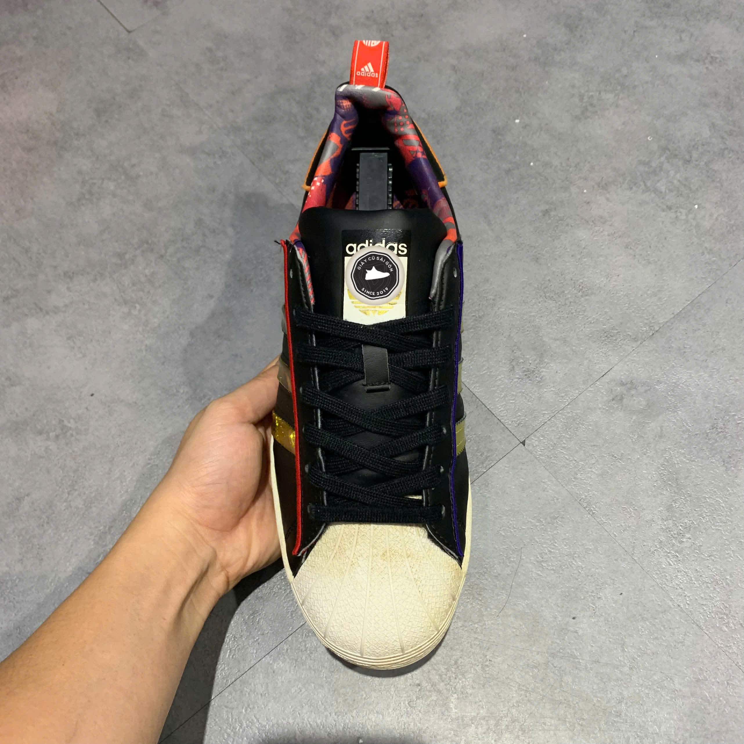 ADIDAS SUPERSTAR 'CHINESE NEW YEAR - YEAR OF THE OX BLACK' S24184 SIZE 42 - GIÀY 2HAND CHÍNH HÃNG