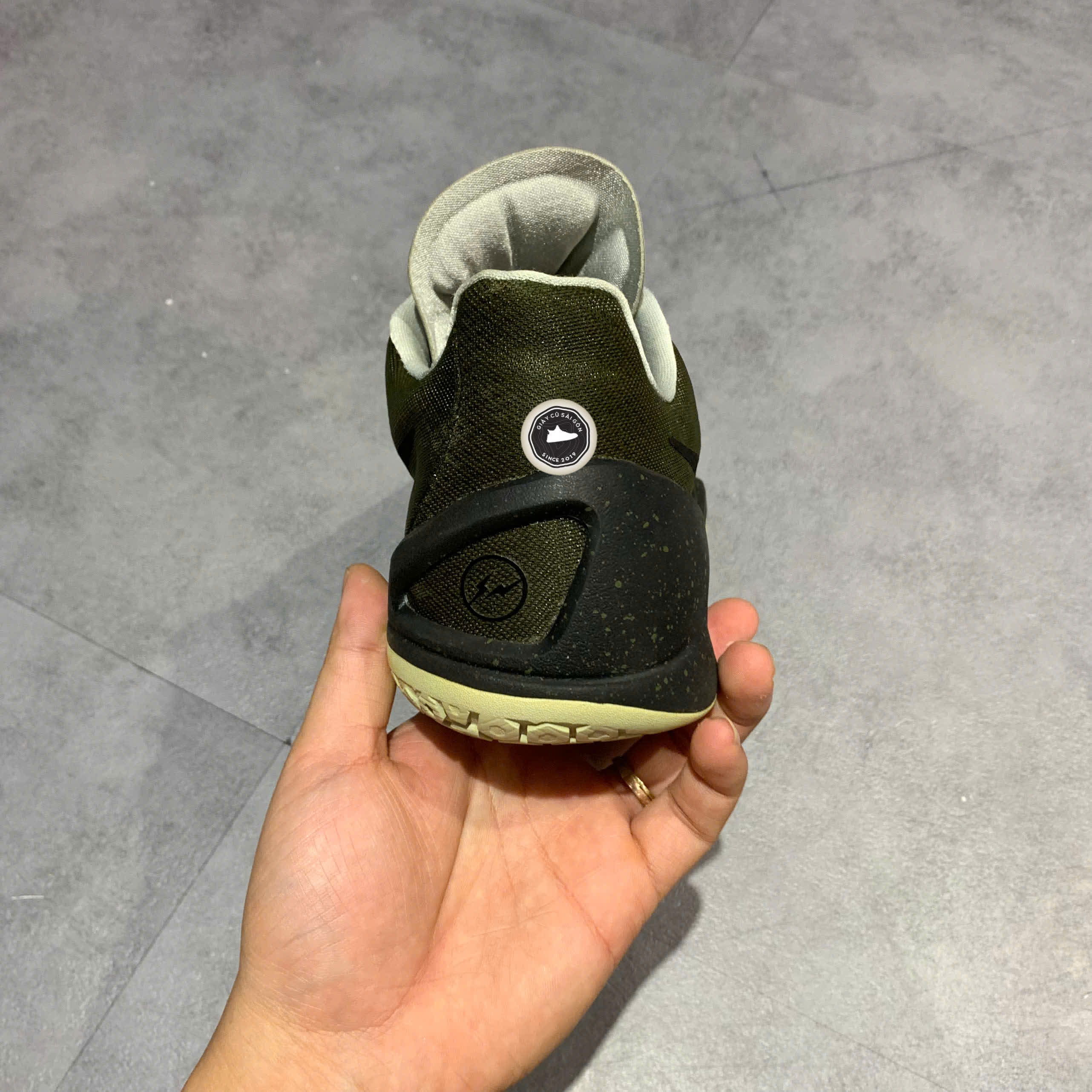 NIKE AIR ZOOM PEGASUS 37 “BARELY VOLT” - 789486 300 - GIÀY 2HAND CHÍNH HÃNG