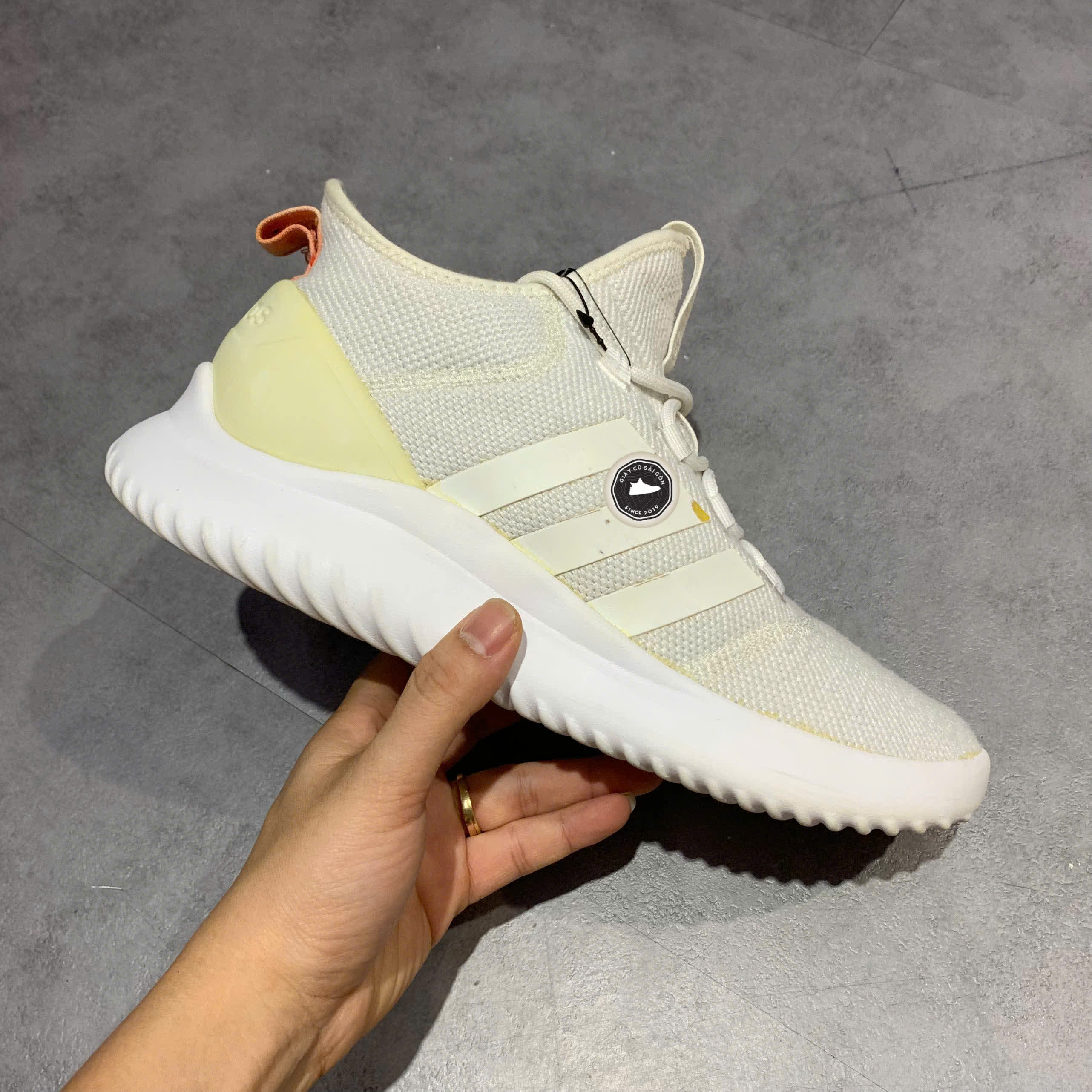 ADIDAS CLOUDFOAM ULTIMATE B-BALL 'FOOTWEAR WHITE' DA9654 SIZE 43 1/3 - GIÀY 2HAND CHÍNH HÃNG PVN17791