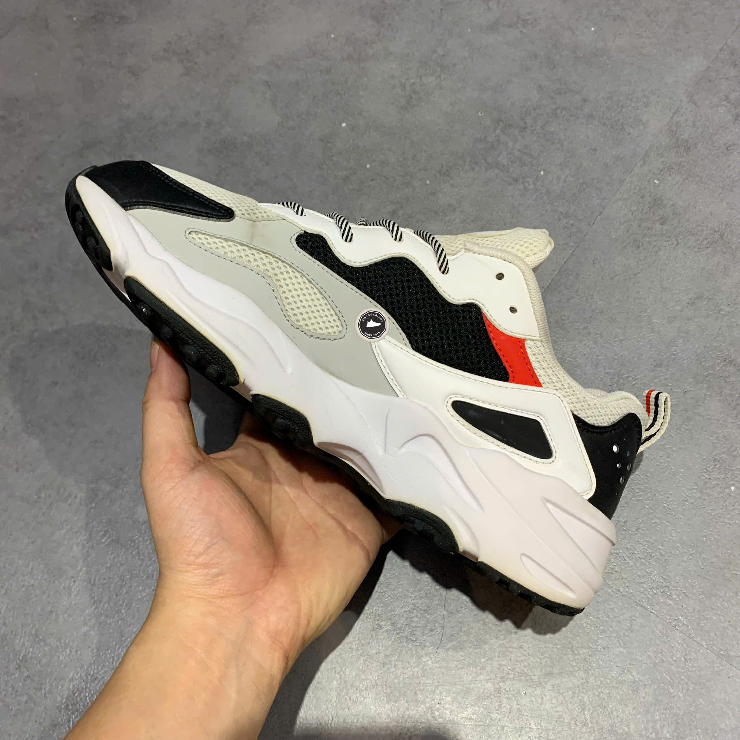 GIÀY FILA F12M941140ABW SIZE 40.5 - GIÀY 2HAND CHÍNH HÃNG