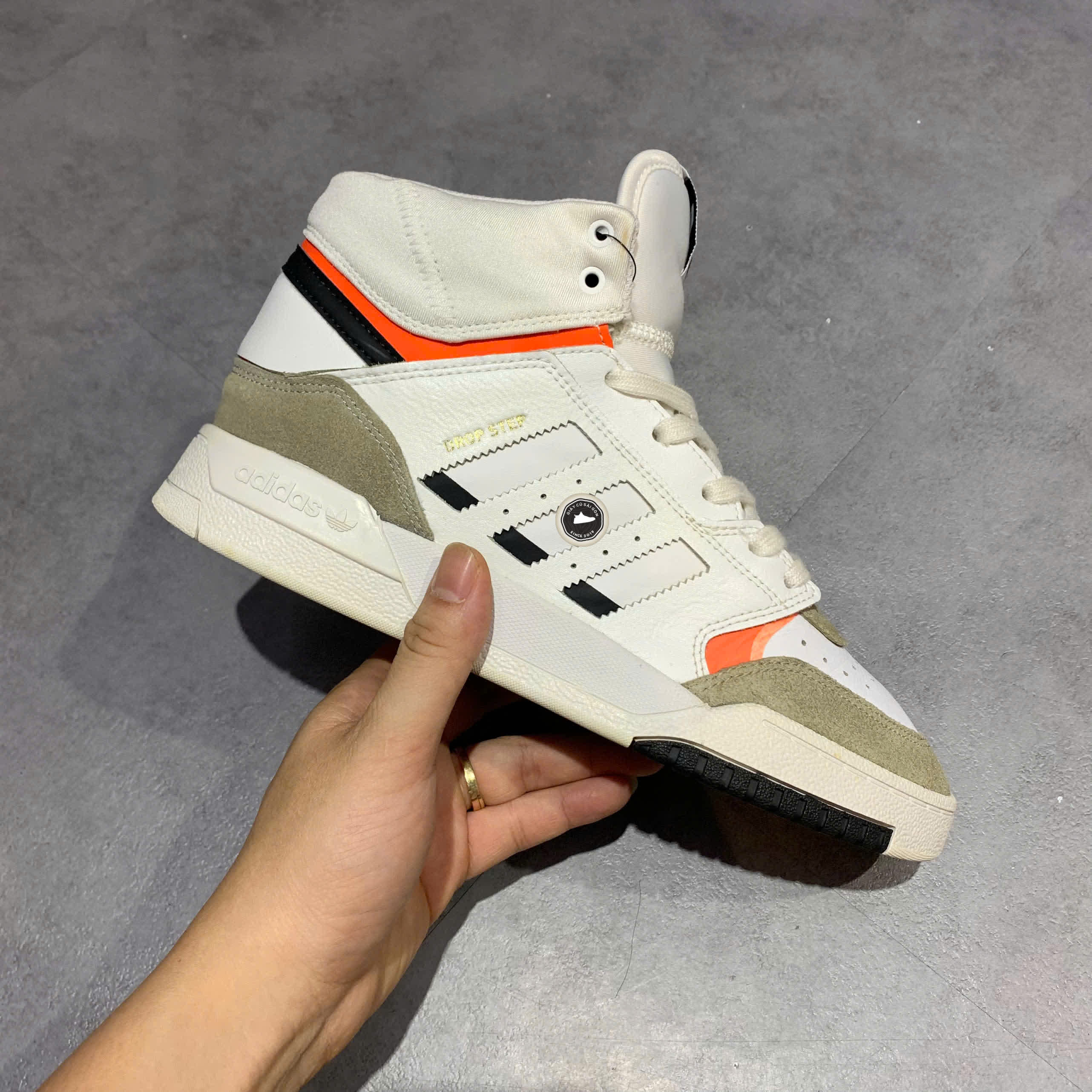 GIÀY ADIDAS EE5220 SIZE 40 - GIÀY 2HAND CHÍNH HÃNG