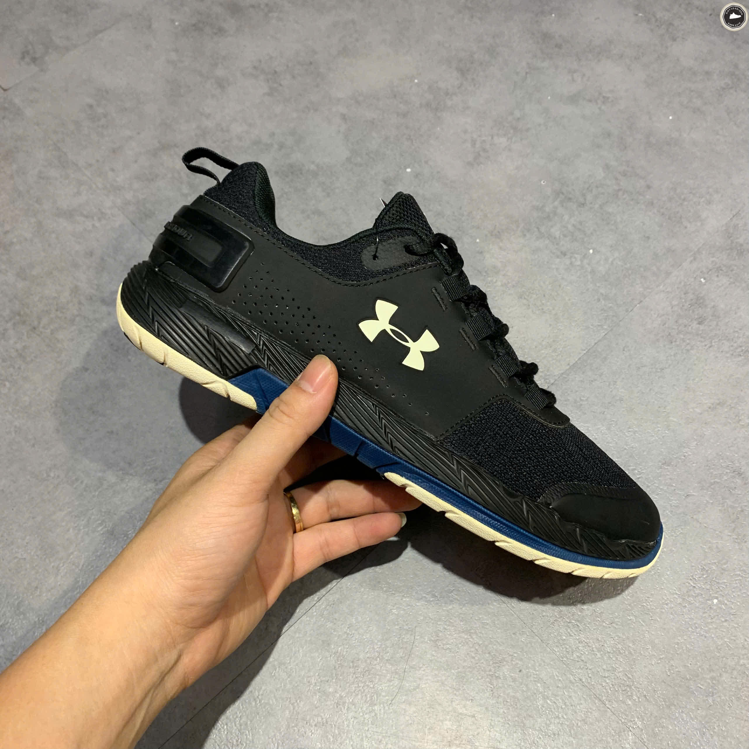 UNDER ARMOUR COMMIT TR EX 3020789-008 SIZE 41 - GIÀY 2HAND CHÍNH HÃNG PVN17916