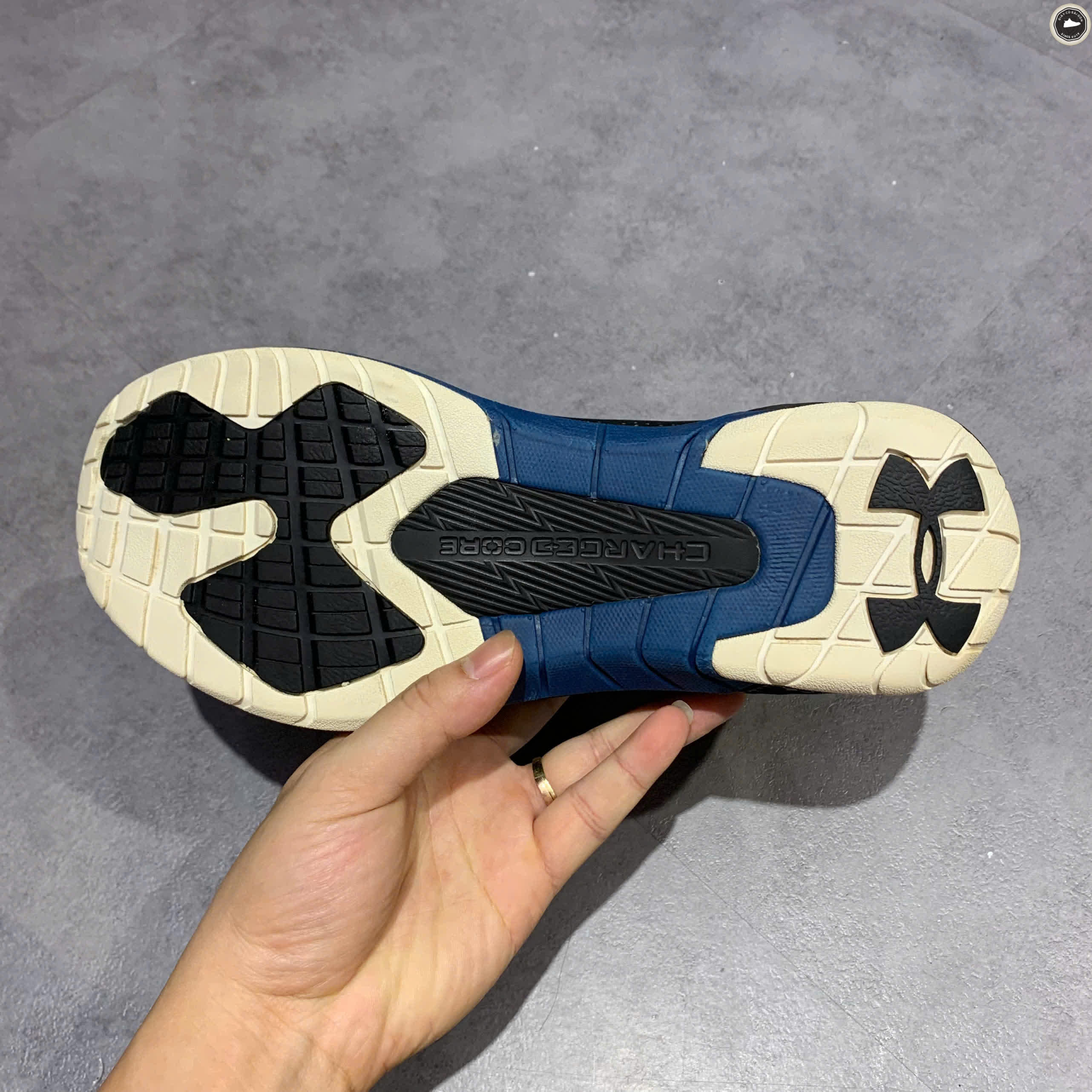 UNDER ARMOUR COMMIT TR EX 3020789-008 SIZE 41 - GIÀY 2HAND CHÍNH HÃNG PVN17916