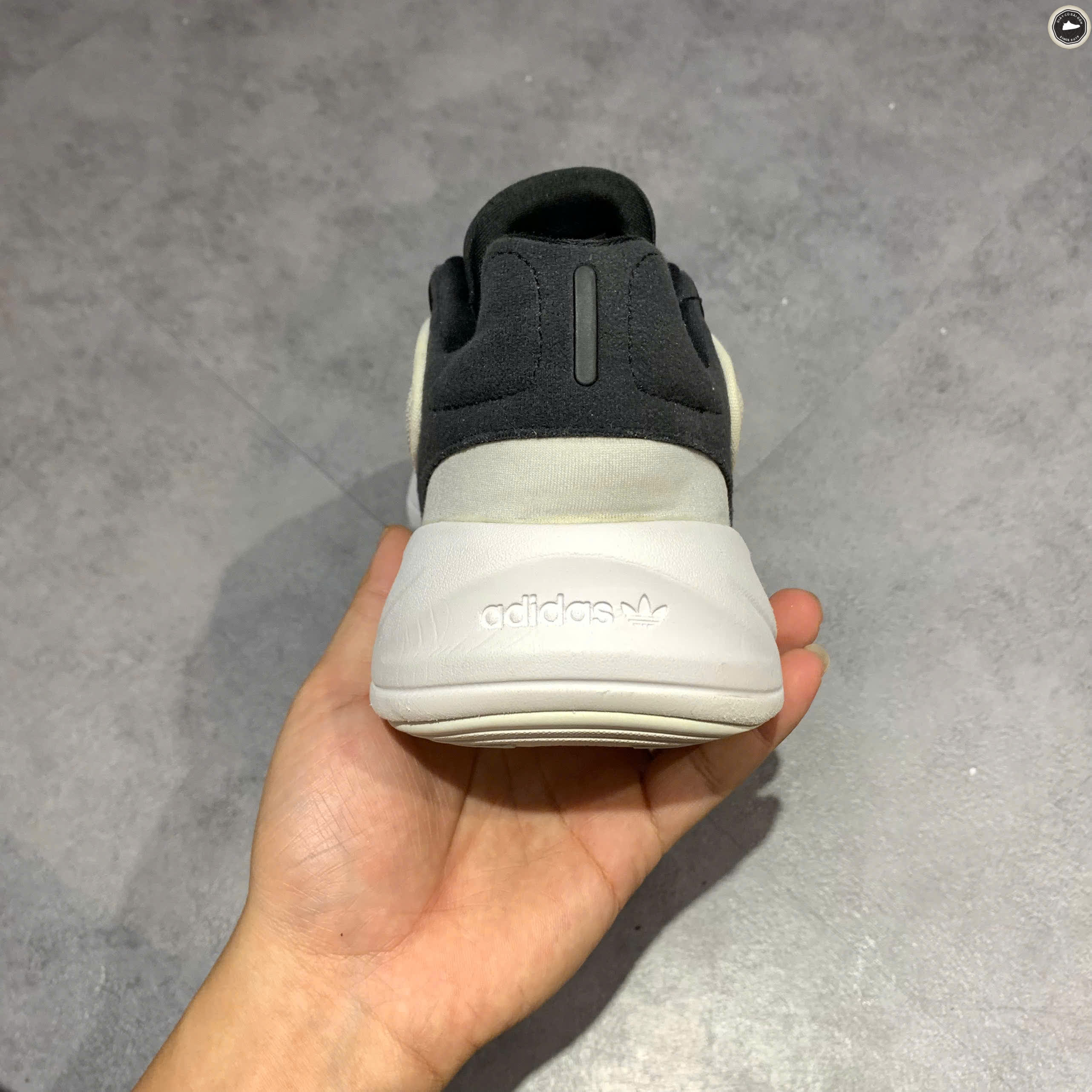 ADIDAS OZELIA 'WHITE BLACK' GY1561 SIZE 41 1/3 - GIÀY 2HAND CHÍNH HÃNG
