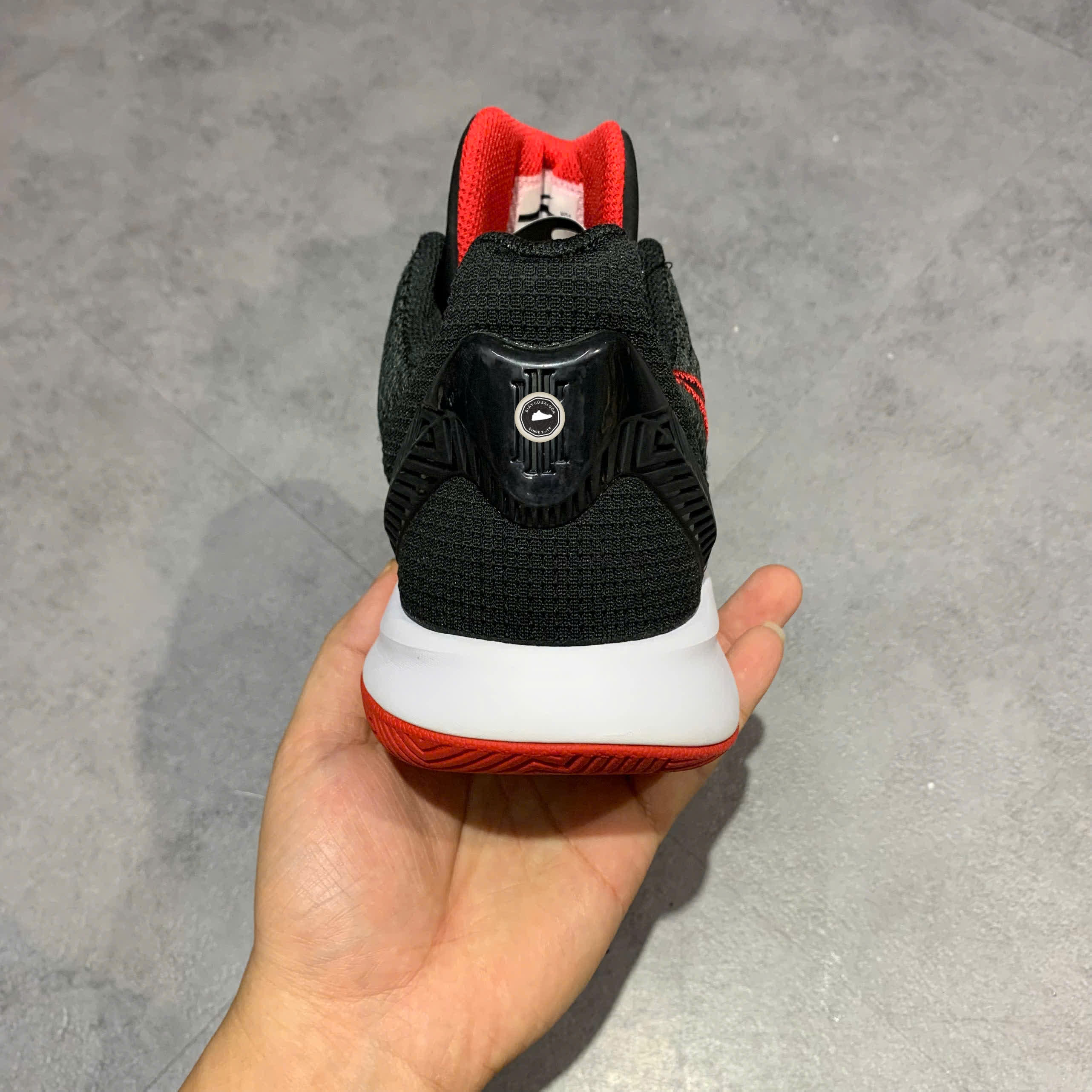 GIÀY NIKE KYRIE FLYTRAP II A04438-016 SIZE 42 - GIÀY 2HAND CHÍNH HÃNG PVN17905