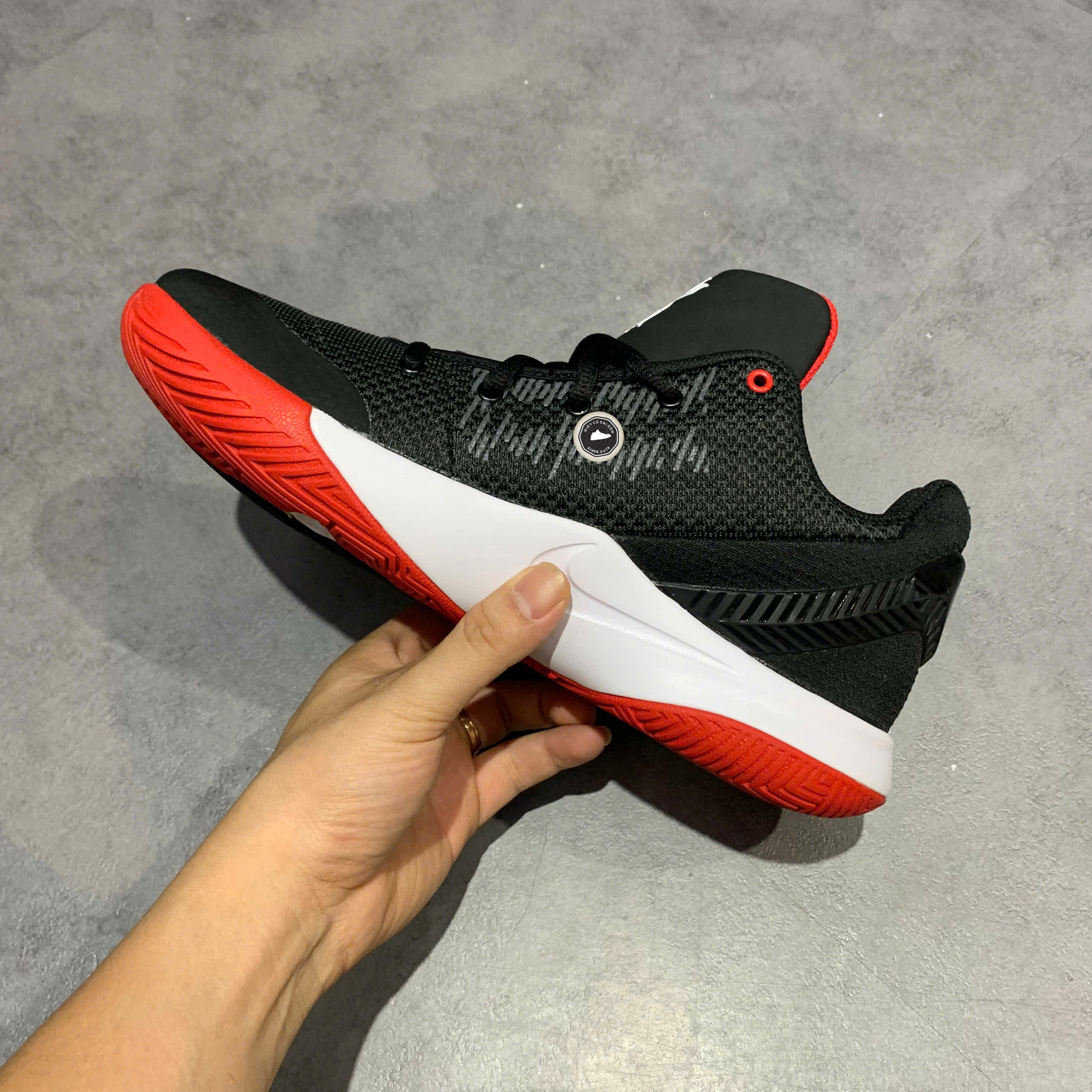 GIÀY NIKE KYRIE FLYTRAP II A04438-016 SIZE 42 - GIÀY 2HAND CHÍNH HÃNG PVN17905