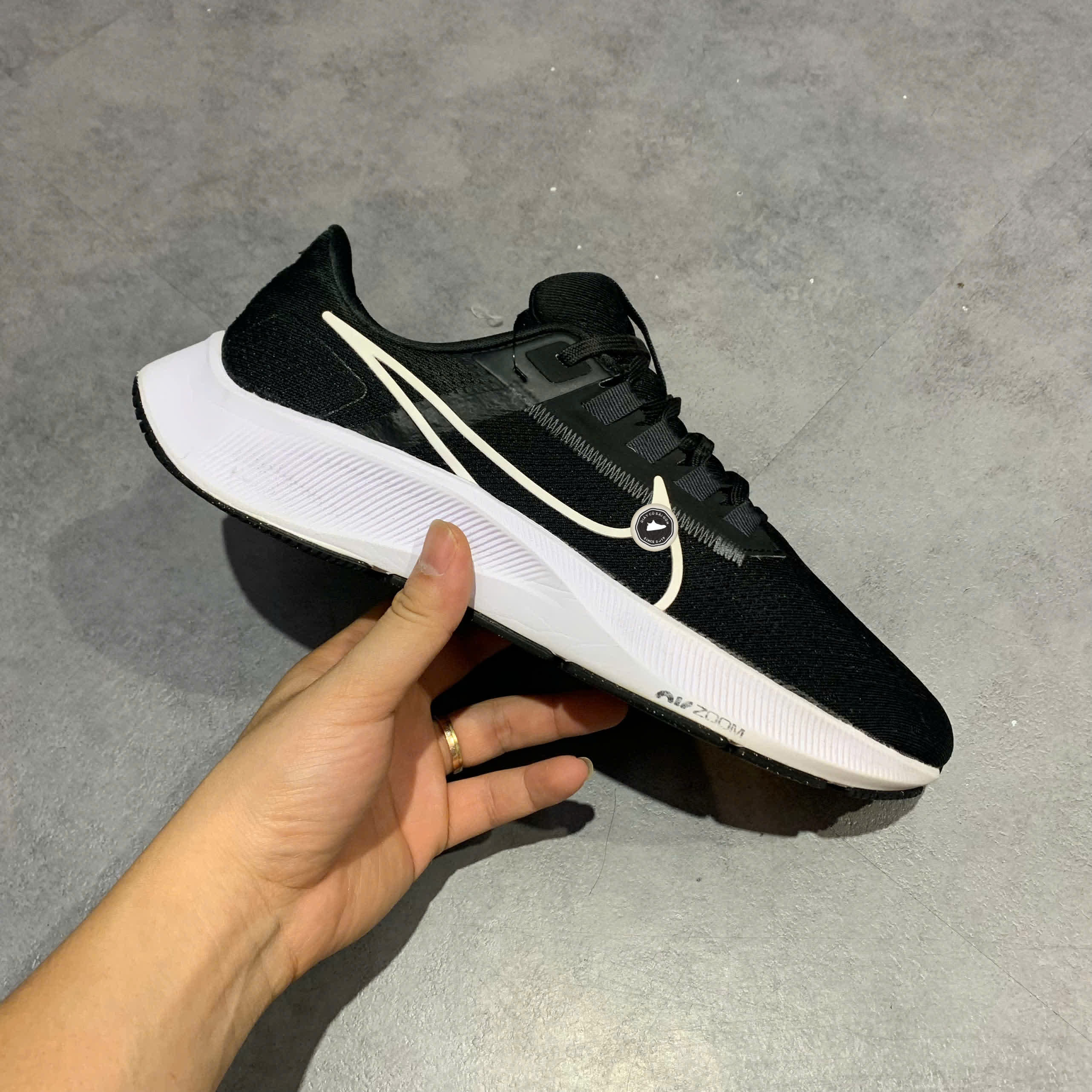 NIKE AIR ZOOM PEGASUS 38 CW7356-002 SIZE 42 - GIÀY 2HAND CHÍNH HÃNG PVN17986