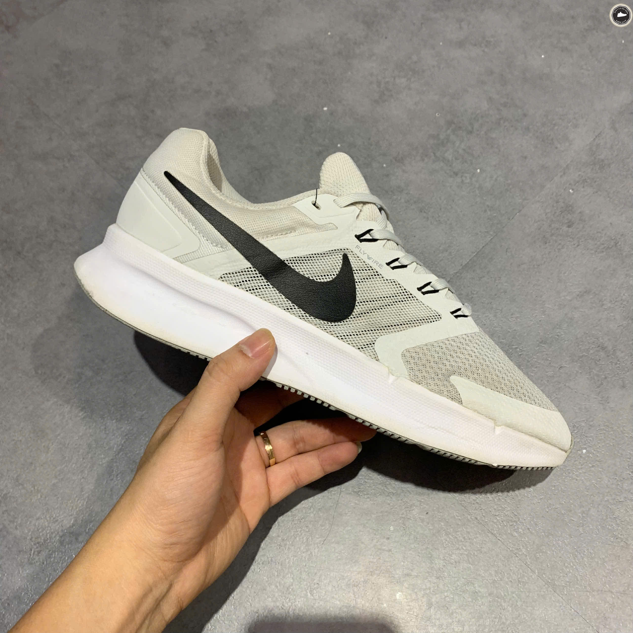 NIKE RUN SWIFT 3 'PHOTON DUST BLACK' DR2695-005 SIZE 43 - GIÀY 2HAND CHÍNH HÃNG