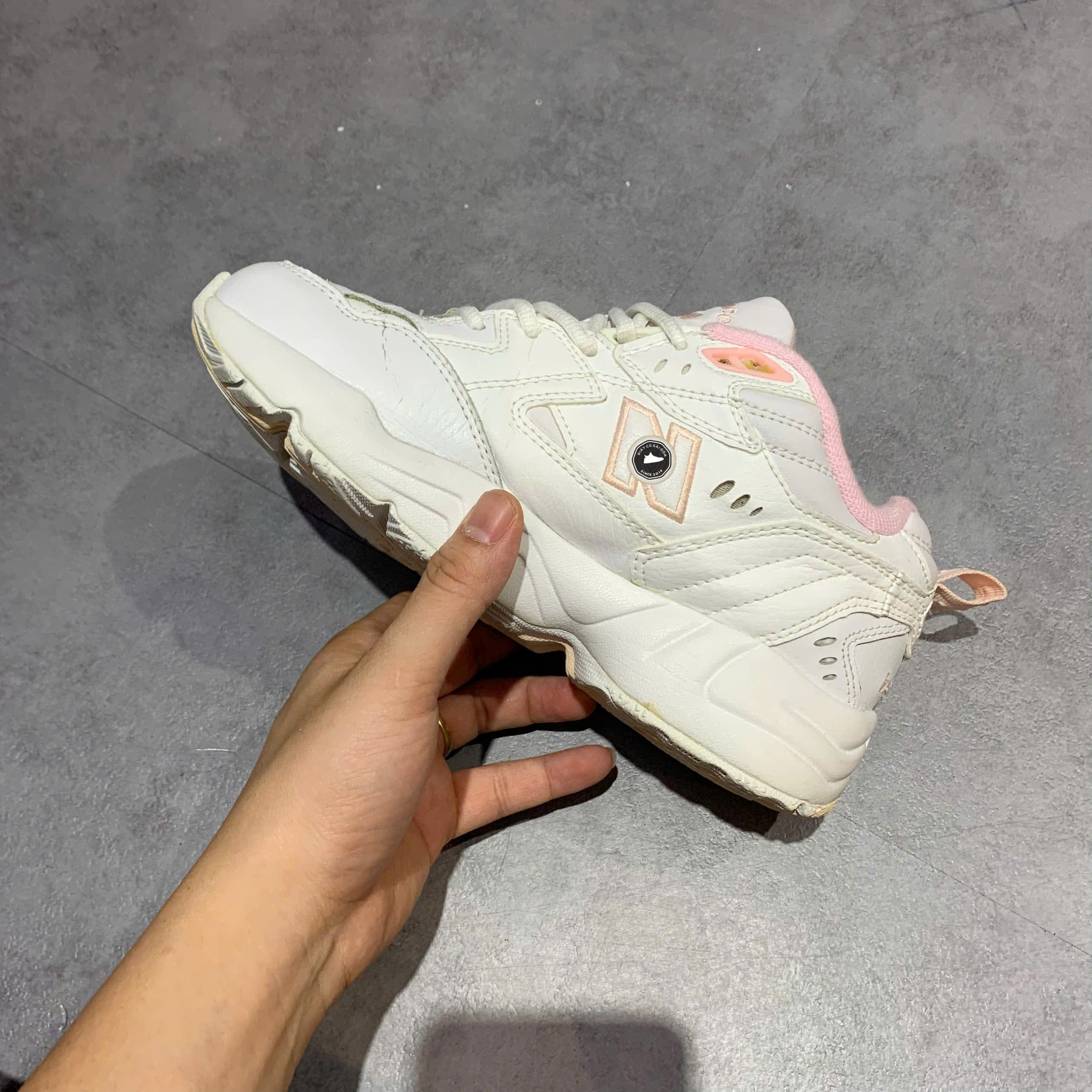NEW BALANCE 608 'WHITE' WX608DC1 - SIZE 36 - GIÀY 2HAND CHÍNH HÃNG