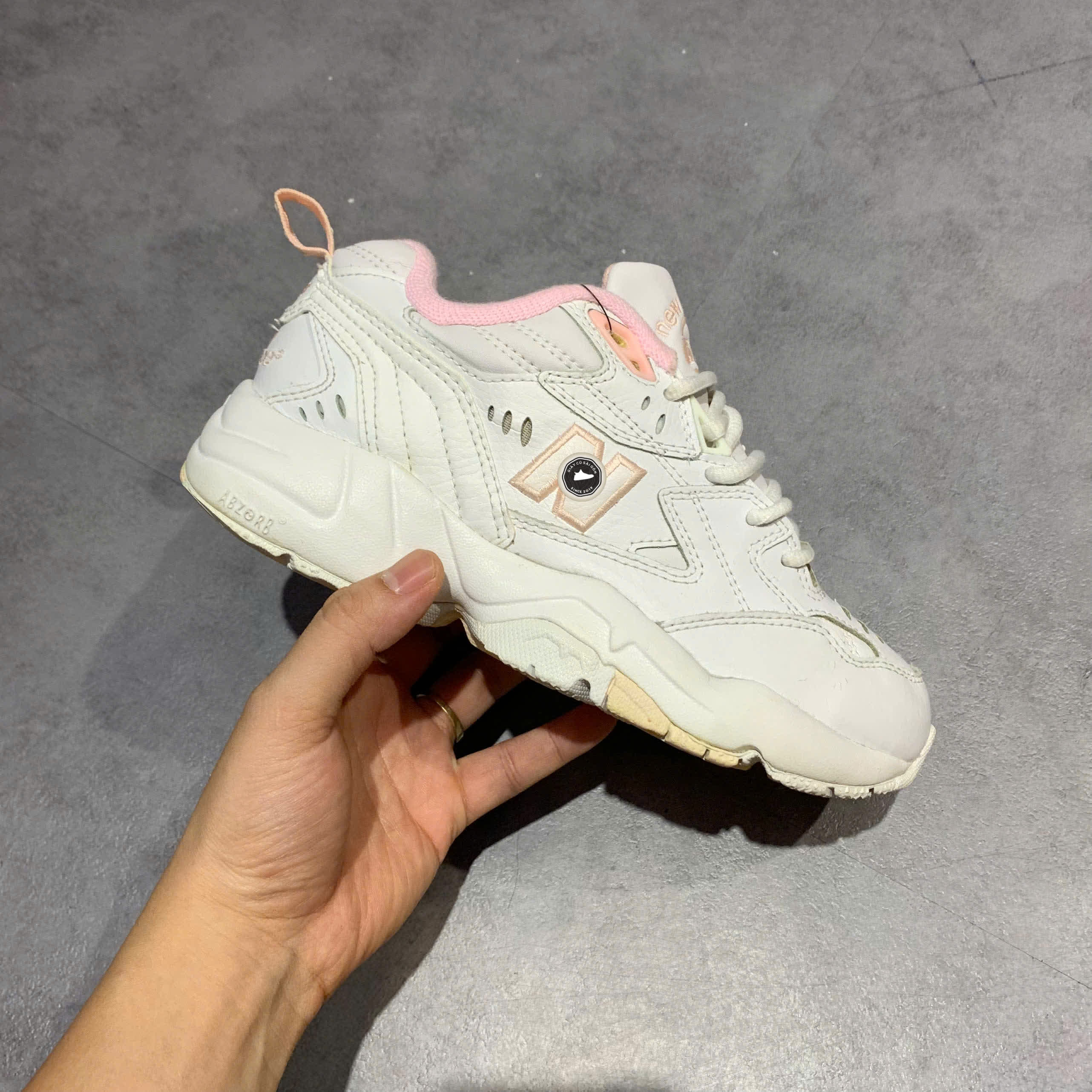 NEW BALANCE 608 'WHITE' WX608DC1 - SIZE 36 - GIÀY 2HAND CHÍNH HÃNG