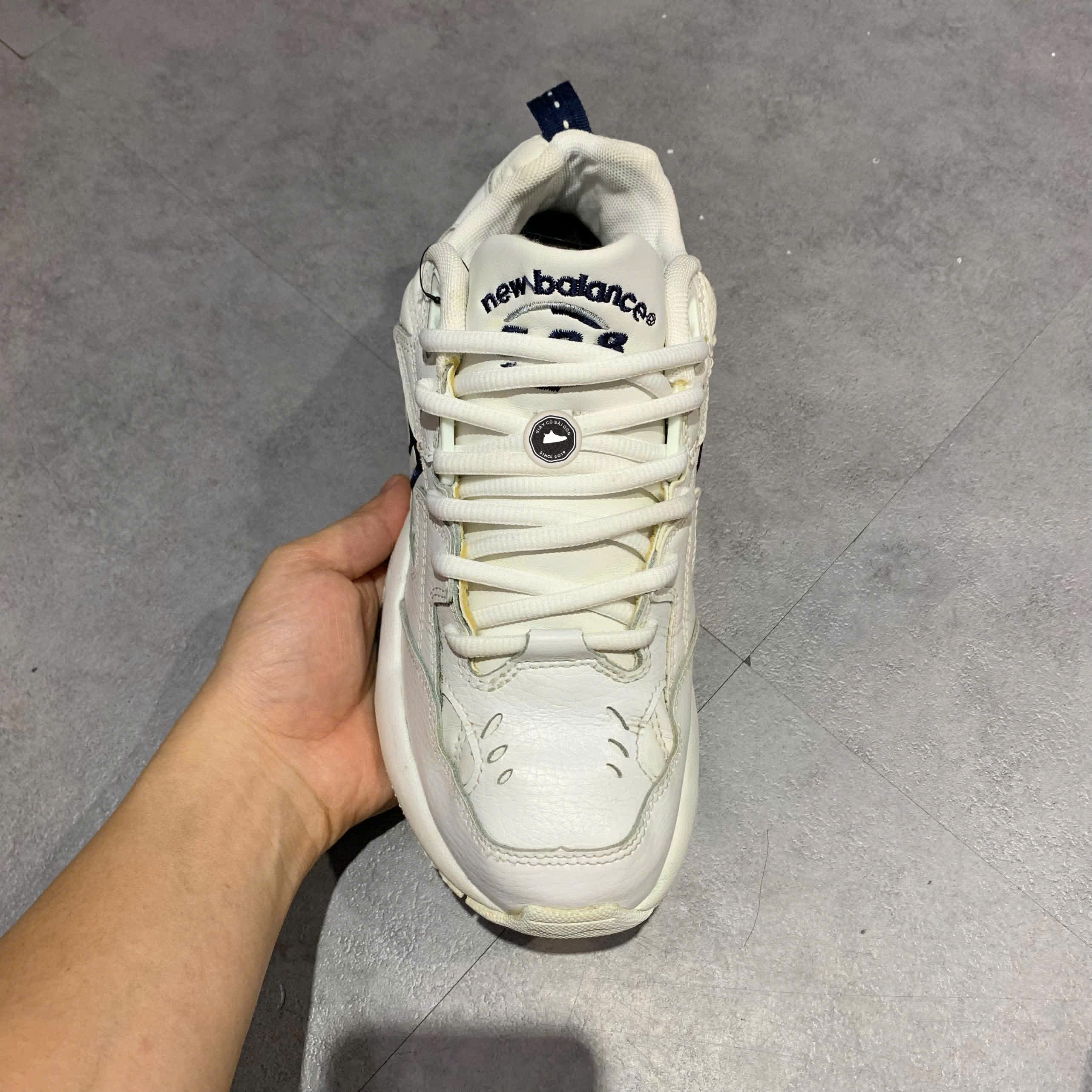 GIÀY NEW BALANCE 608V1 WHITE MX608WT SIZE 39 – GIÀY 2HAND CHÍNH HÃNG