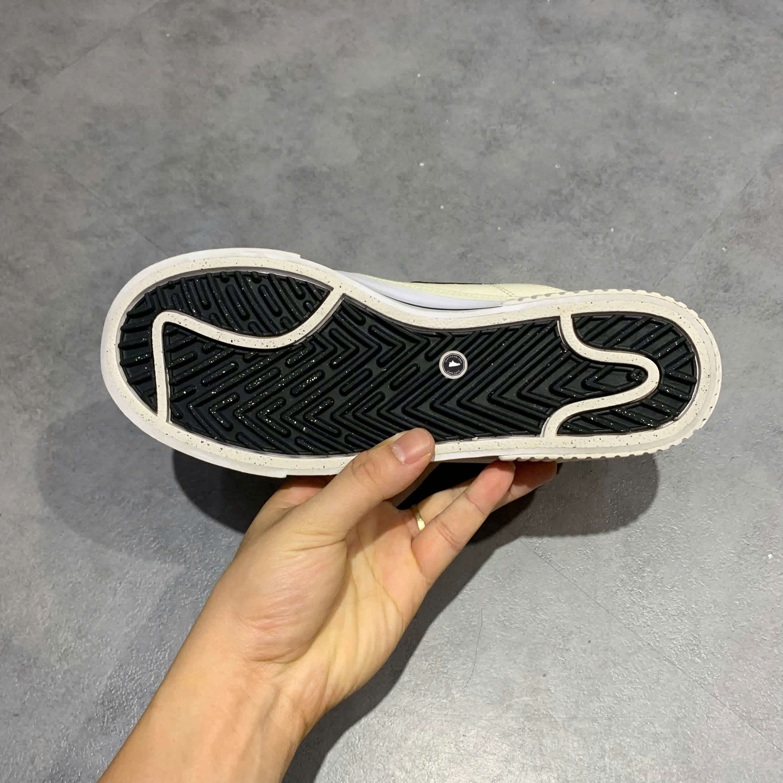 GIÀY NIKE COURT LEGACY LIFT FV5526-101 SIZE 37.5 - GIÀY 2HAND CHÍNH HÃNG