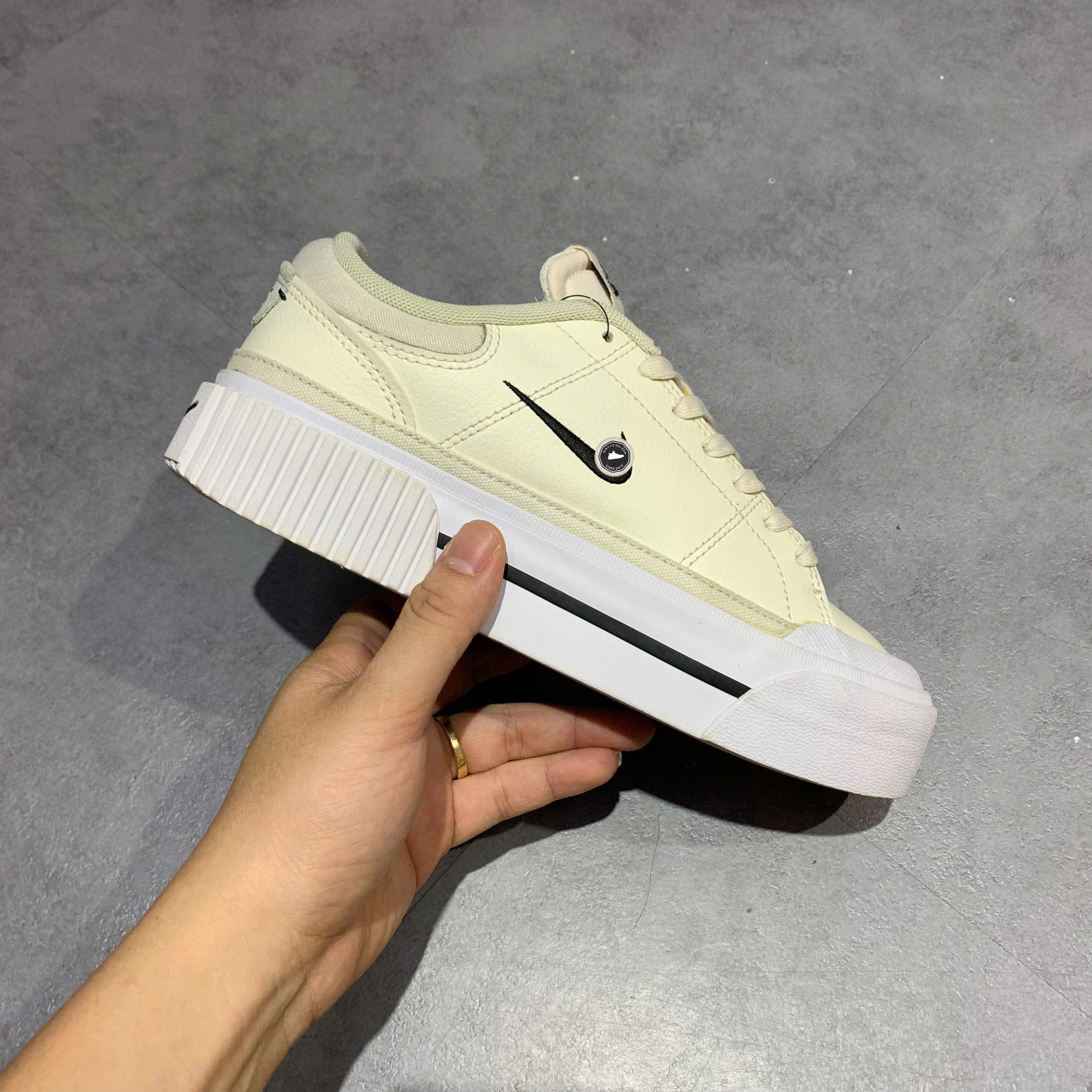 GIÀY NIKE COURT LEGACY LIFT FV5526-101 SIZE 37.5 - GIÀY 2HAND CHÍNH HÃNG