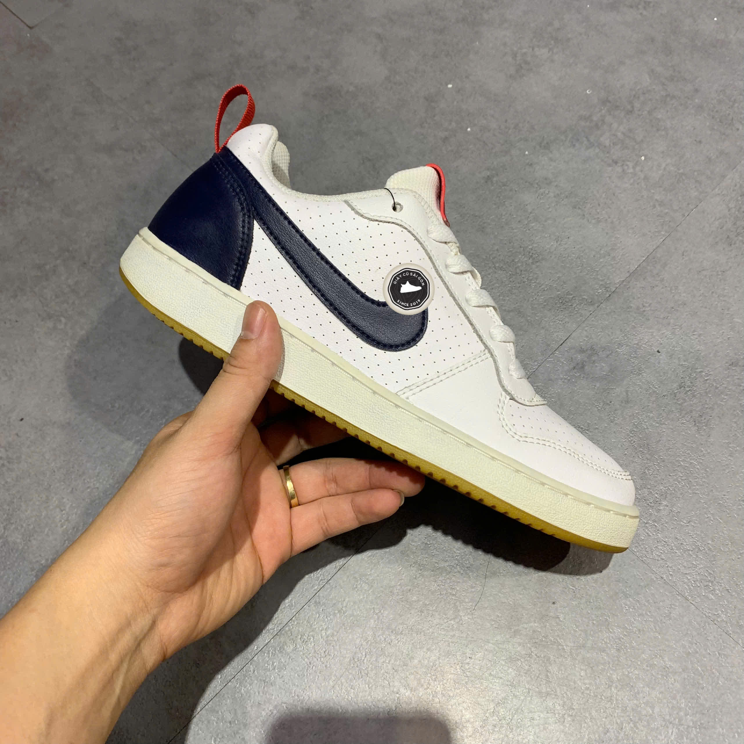 NIKE COURT BOROUGH LOW GS – 839985105 – SIZE 39 – GIÀY 2HAND CHÍNH HÃNG