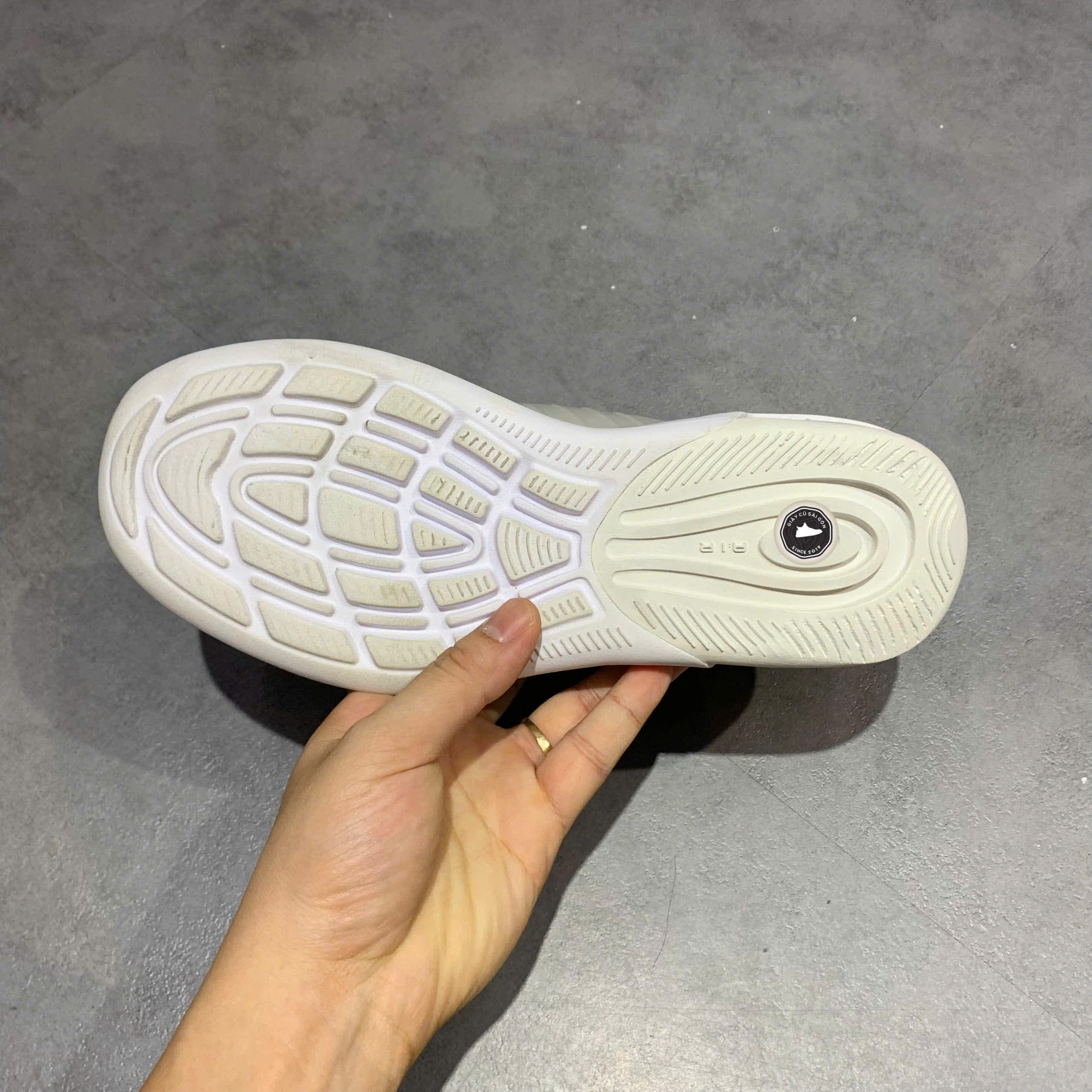NIKE AIR MAX AXIS – AA2168 001 – SIZE 36.5 – GIÀY 2HAND CHÍNH HÃNG