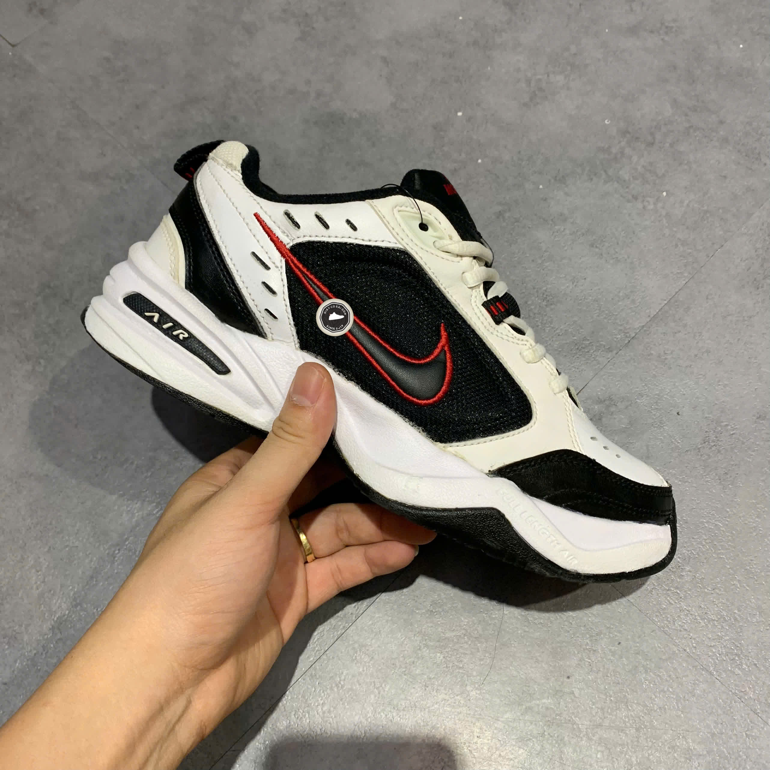 NIKE AIR MONARCH IV 415445-101 - SIZE 38.5 - GIÀY 2HAND CHÍNH HÃNG