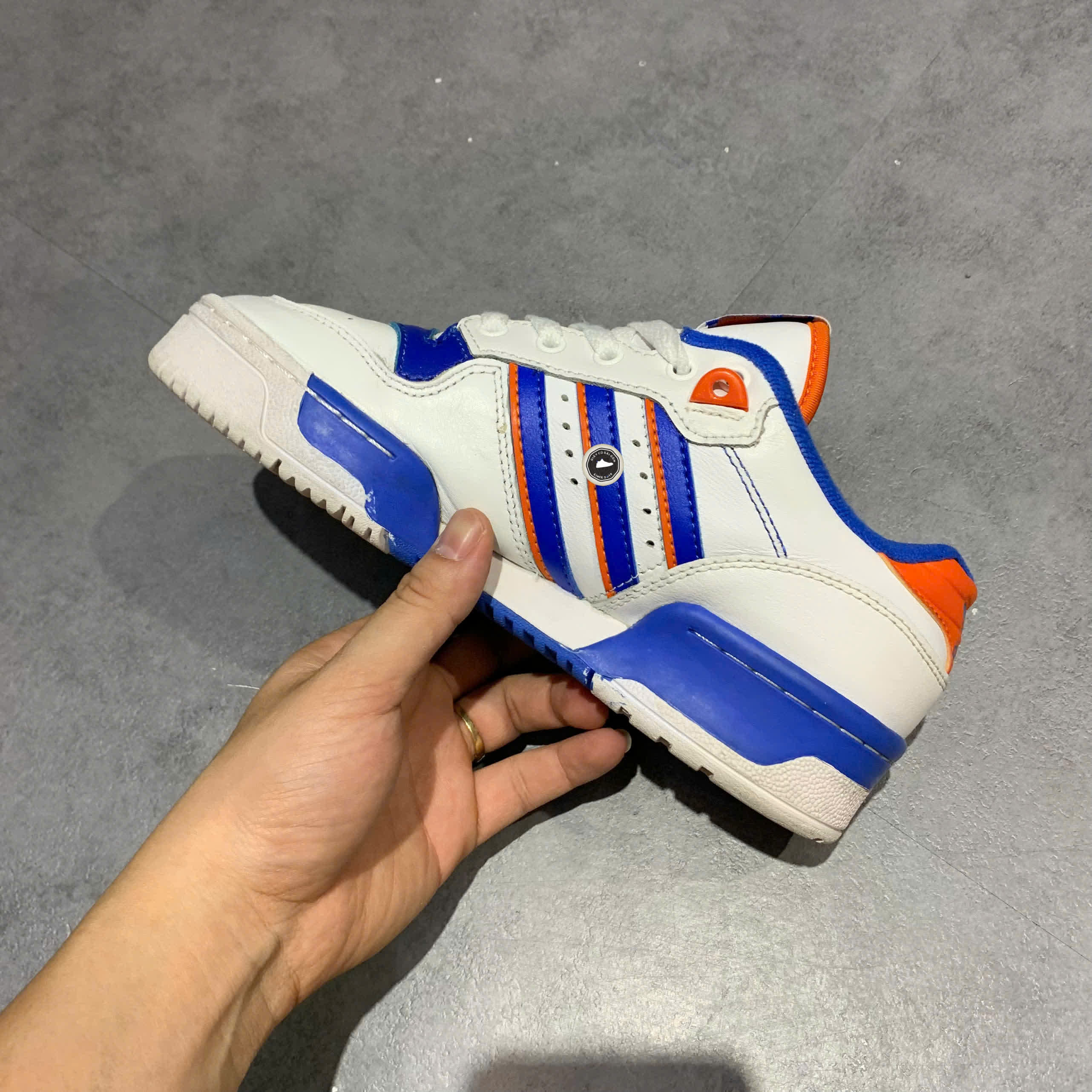 ADIDAS RIVALRY LOW OG 'KNICKS' FU6833 SIZE 36 1/3 - GIÀY 2HAND CHÍNH HÃNG