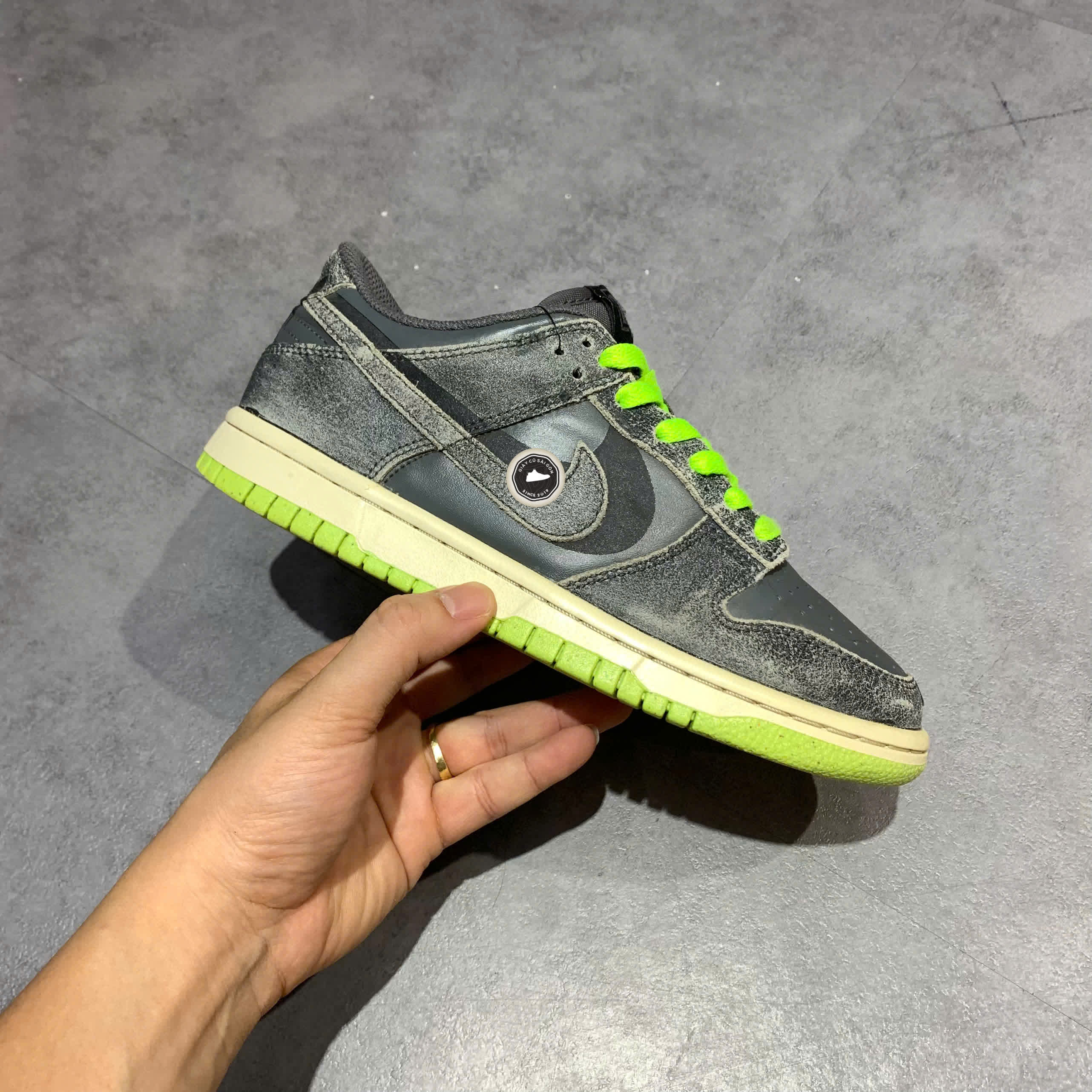 NIKE DUNK LOW SE GS DQ6215-001 SIZE 37.5 - GIÀY 2HAND CHÍNH HÃNG