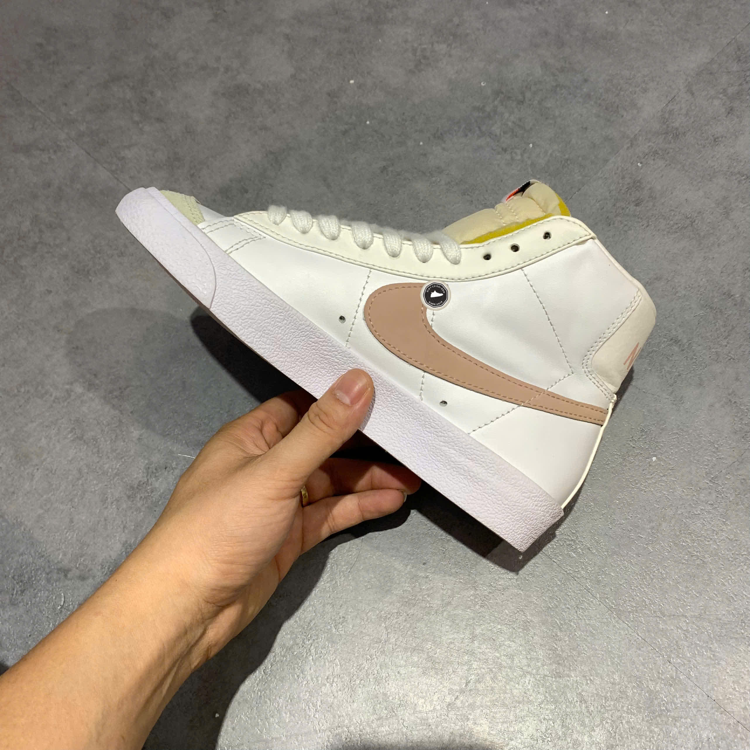 NIKE BLAZER MID '77 CZ1055-118 SIZE 36.5 - GIÀY 2HAND CHÍNH HÃNG
