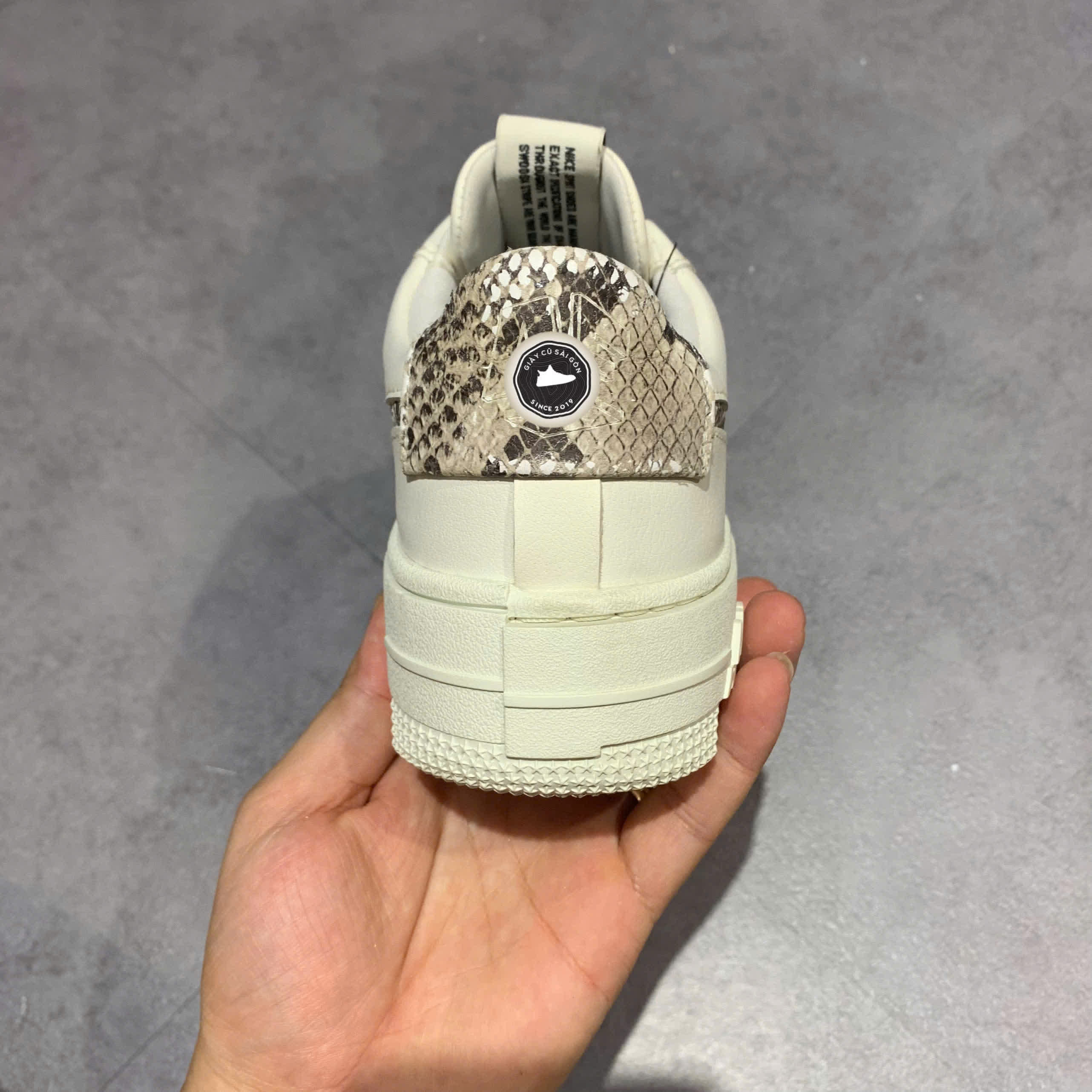 GIÀY NIKE AIR FORCE 1 PIXEL SE 'SAIL SNAKE' CV8481-101 SIZE 38 – GIÀY 2HAND CHÍNH HÃNG