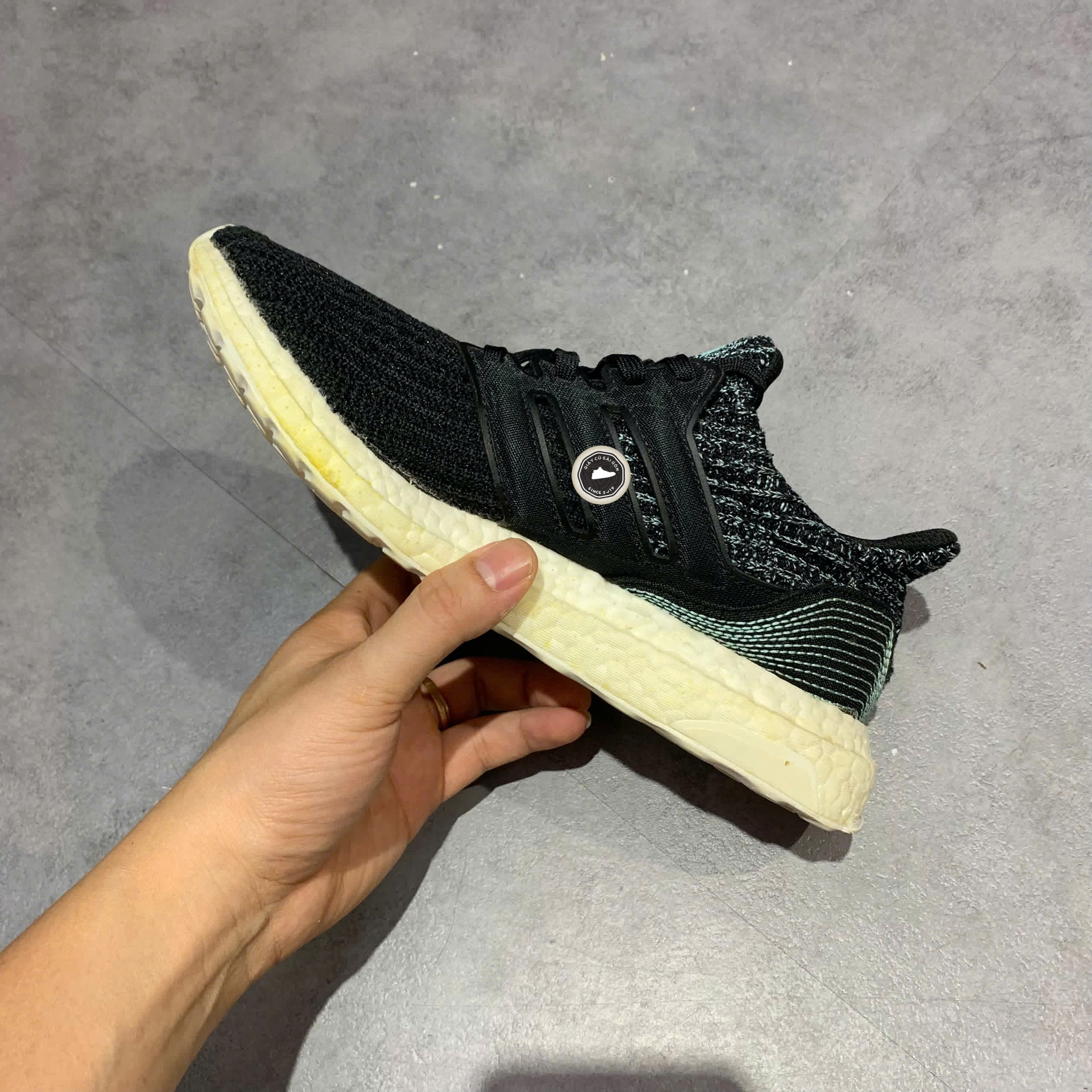 ADIDAS ULTRABOOST PARLEY F36191 SIZE 38 - GIÀY THỂ THAO - GIÀY 2HAND