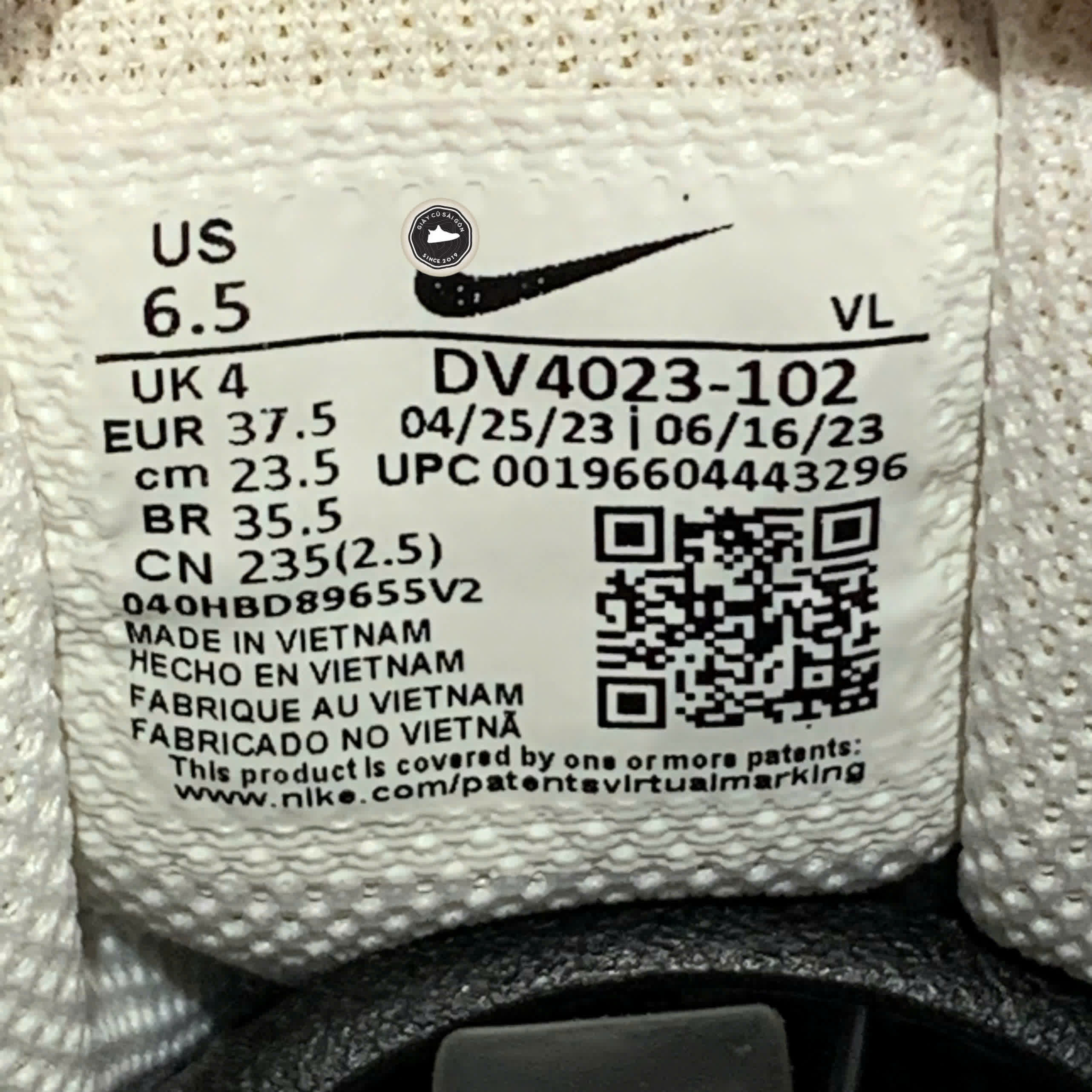 NIKE AIR WINFLO 10 'WHITE METALLIC SILVER' – DV4023 102 – SIZE 37.5 – GIÀY 2HAND CHÍNH HÃNG