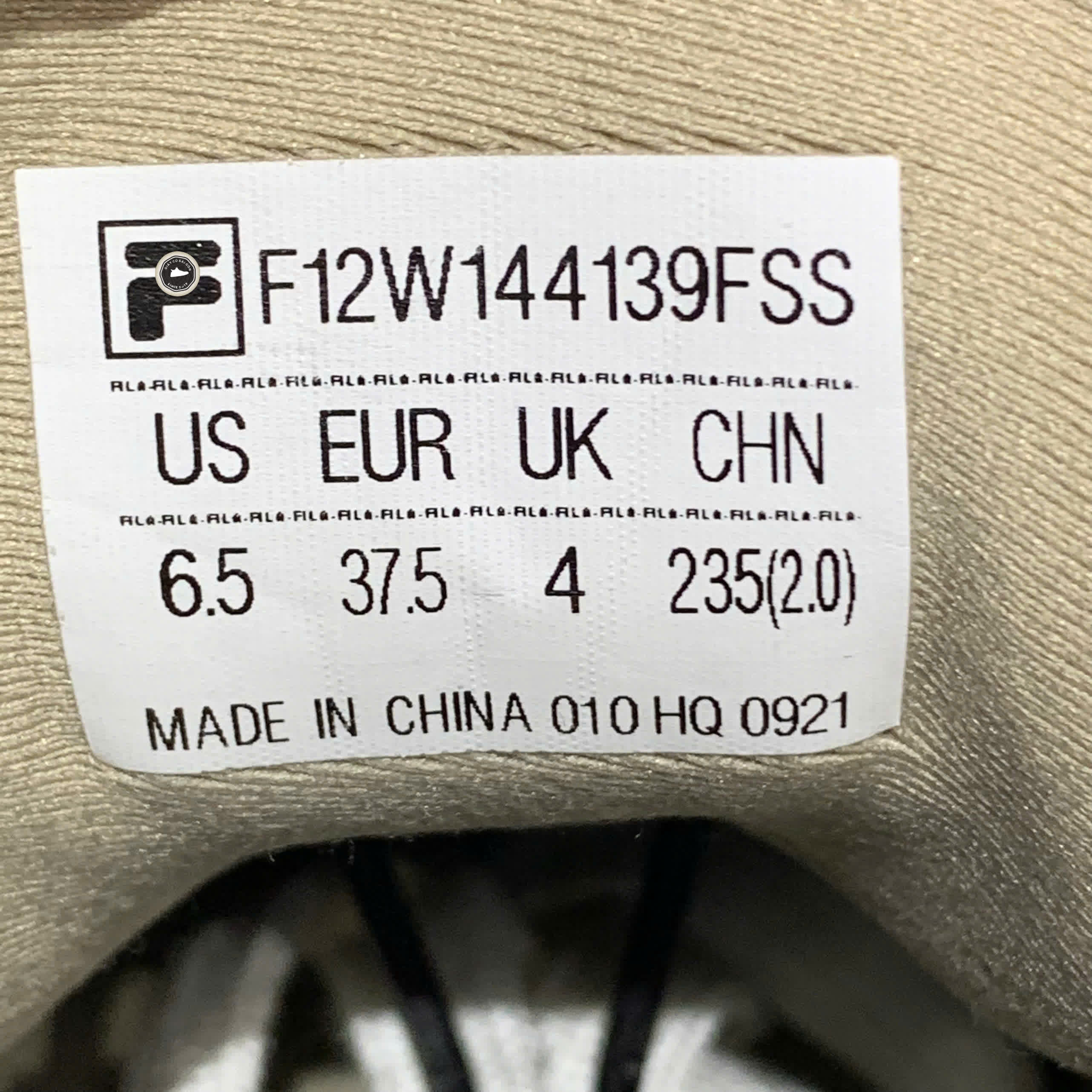 FILA DISRUPTOR II F12W144139FSS SIZE 37.5 - GIÀY THỂ THAO - GIÀY 2HAND