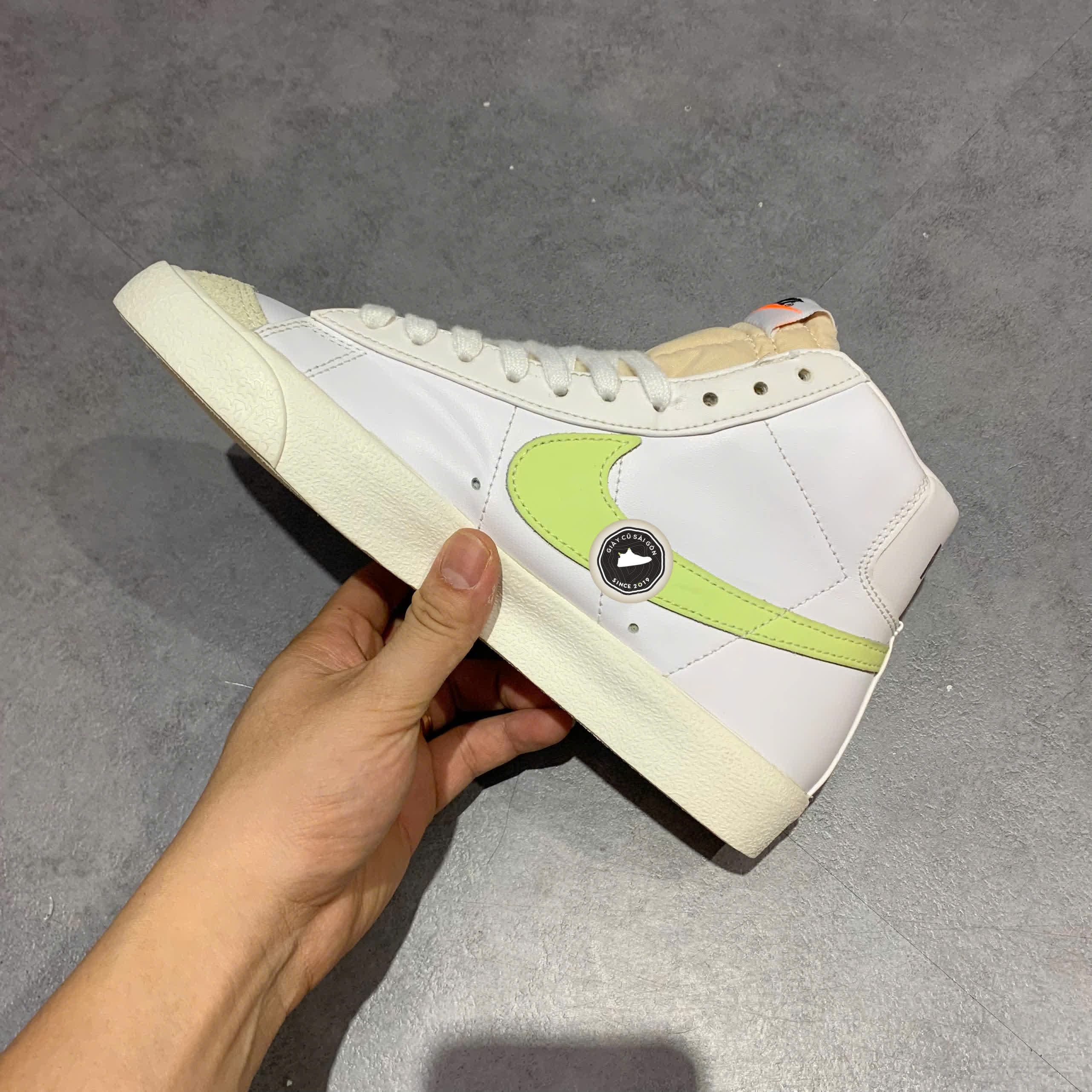 NIKE BLAZER MID '77 BARELY VOLT CZ1055 108 SIZE 38.5 - GIÀY 2HAND CHÍNH HÃNG