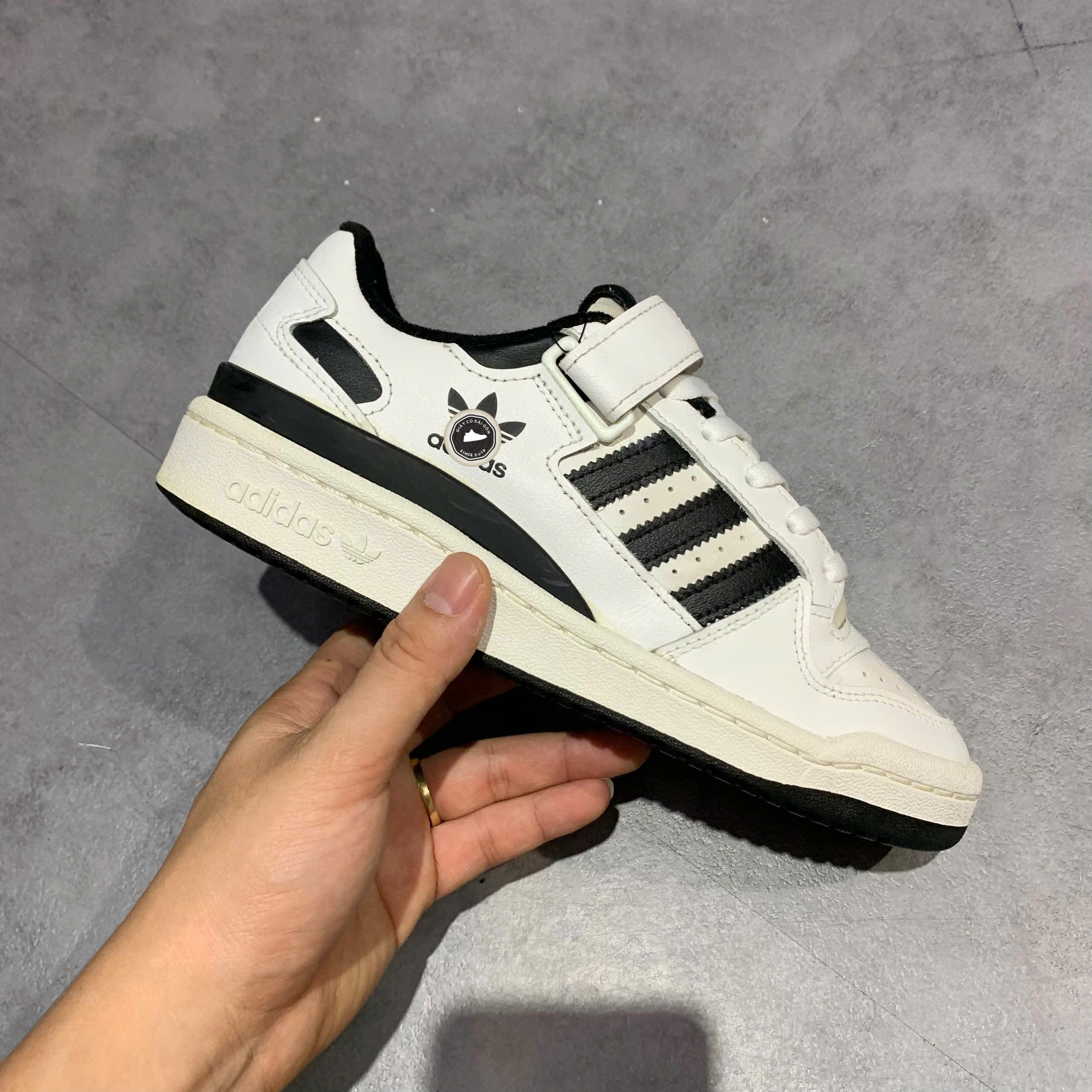 ADIDAS FORUM LOW FY7757 SIZE 37 1/3 - GIÀY 2HAND CHÍNH HÃNG