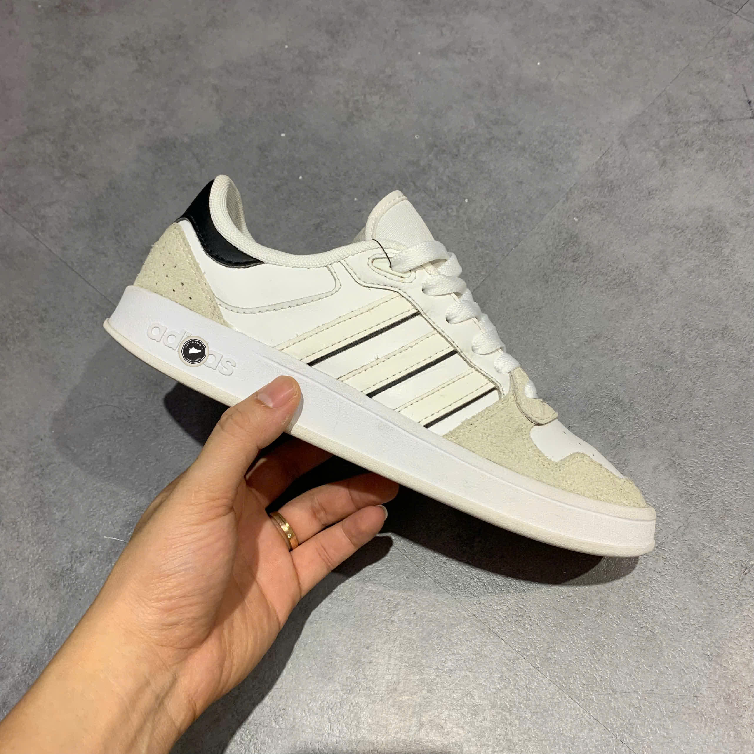 ADIDAS BREAKNET PLUS CLOUD WHITE FY5914 – SIZE 39 1/3 – GIÀY 2HAND CHÍNH HÃNG