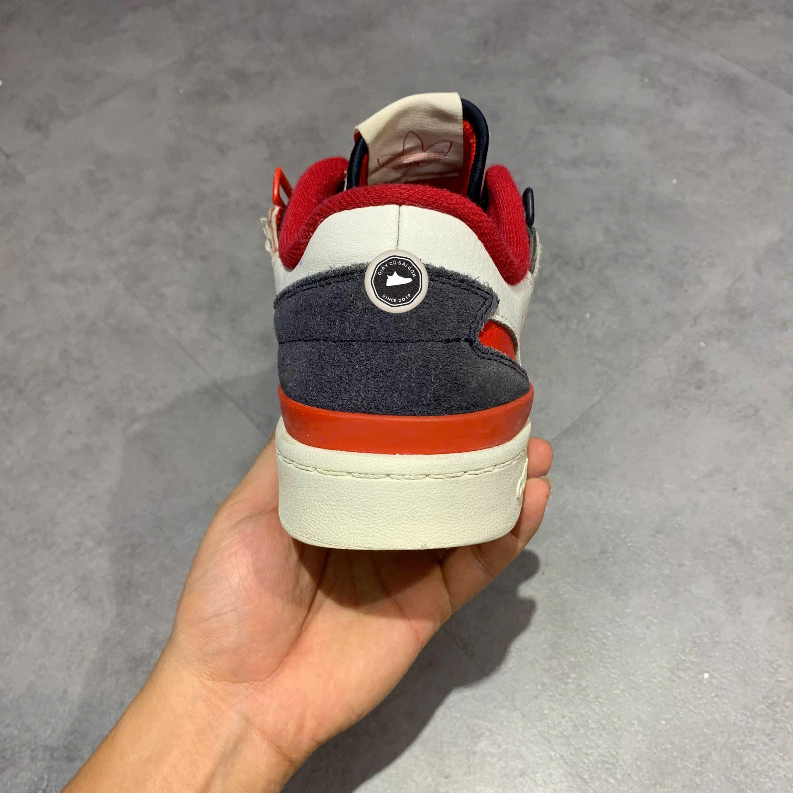 ADIDAS FORUM EXHIBIT LOW 'CLOUD WHITE RED' GZ5391 SIZE 42 - GIÀY 2HAND CHÍNH HÃNG