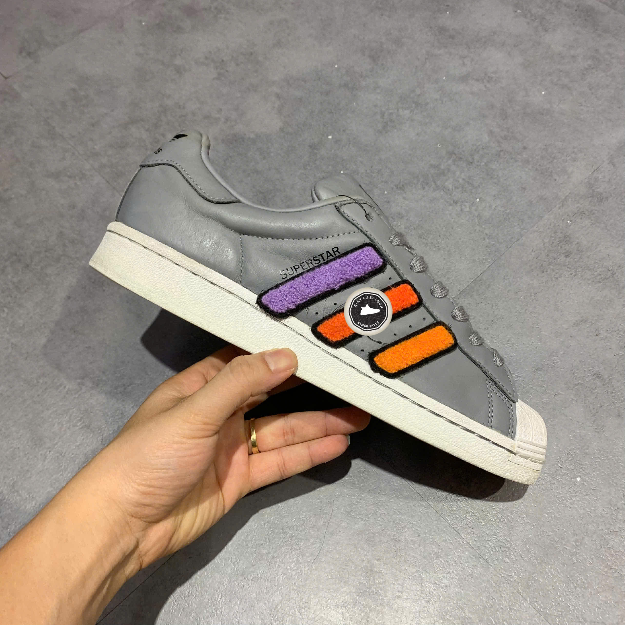 ADIDAS ORIGINALS SUPERSTAR VELCRO FX7766 SIZE 42 - GIÀY 2HAND CHÍNH HÃNG