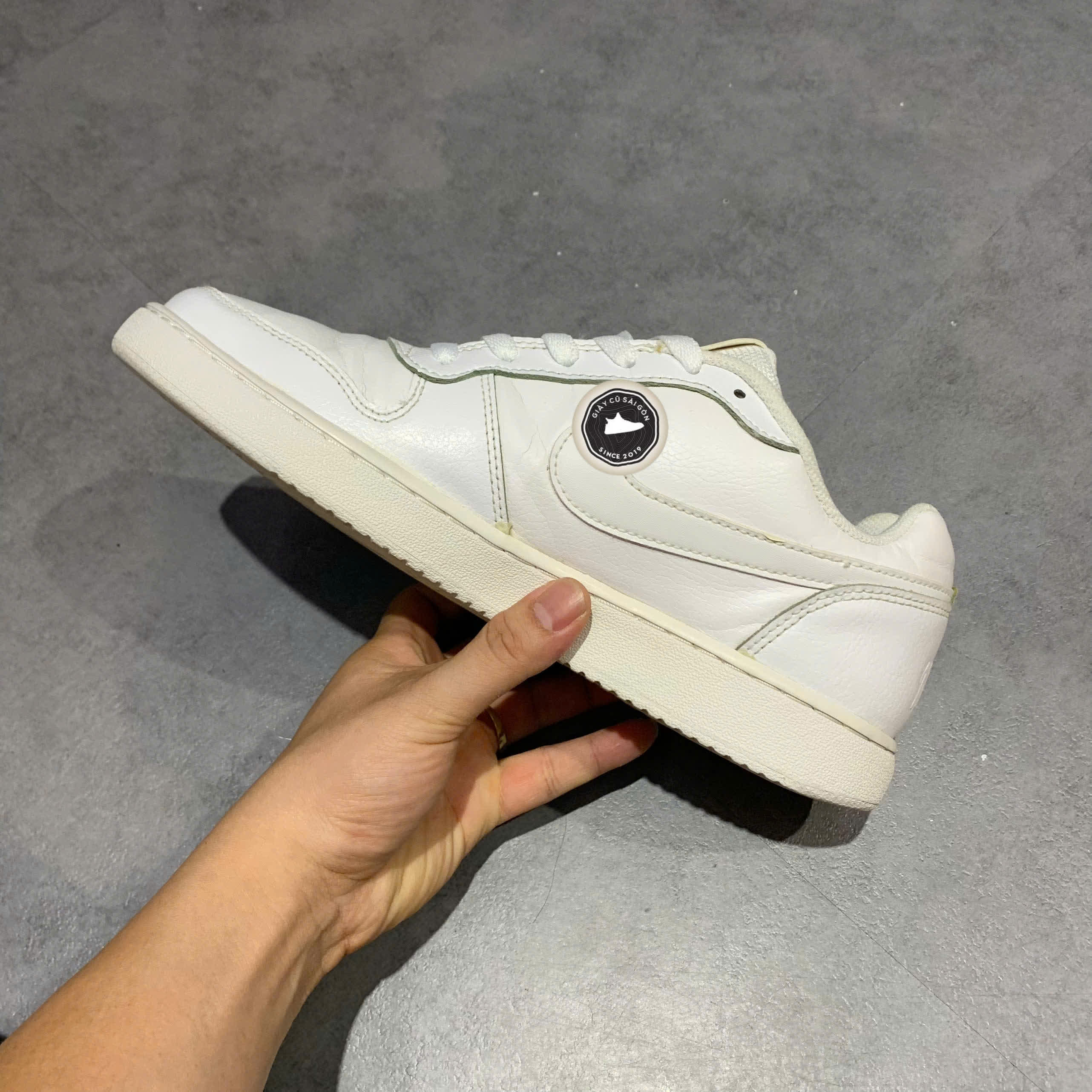 GIÀY NIKE EBERNON MID AQ1772 100 SIZE 42.5 – GIÀY 2HAND CHÍNH HÃNG