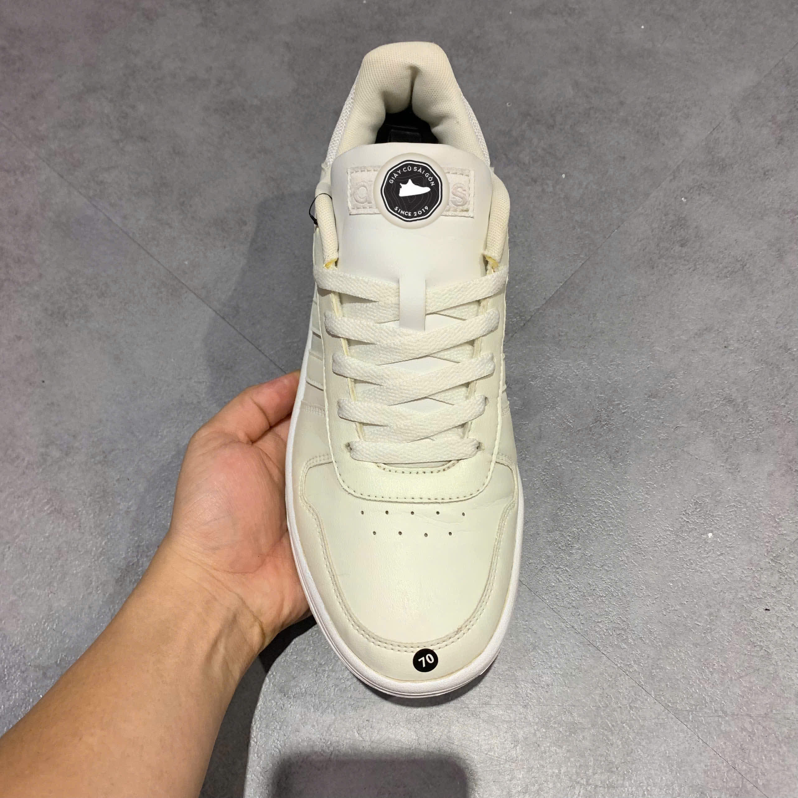 GIÀY ADIDAS HOOPS 2.0 DB1085 SIZE 42 – GIÀY 2HAND CHÍNH HÃNG