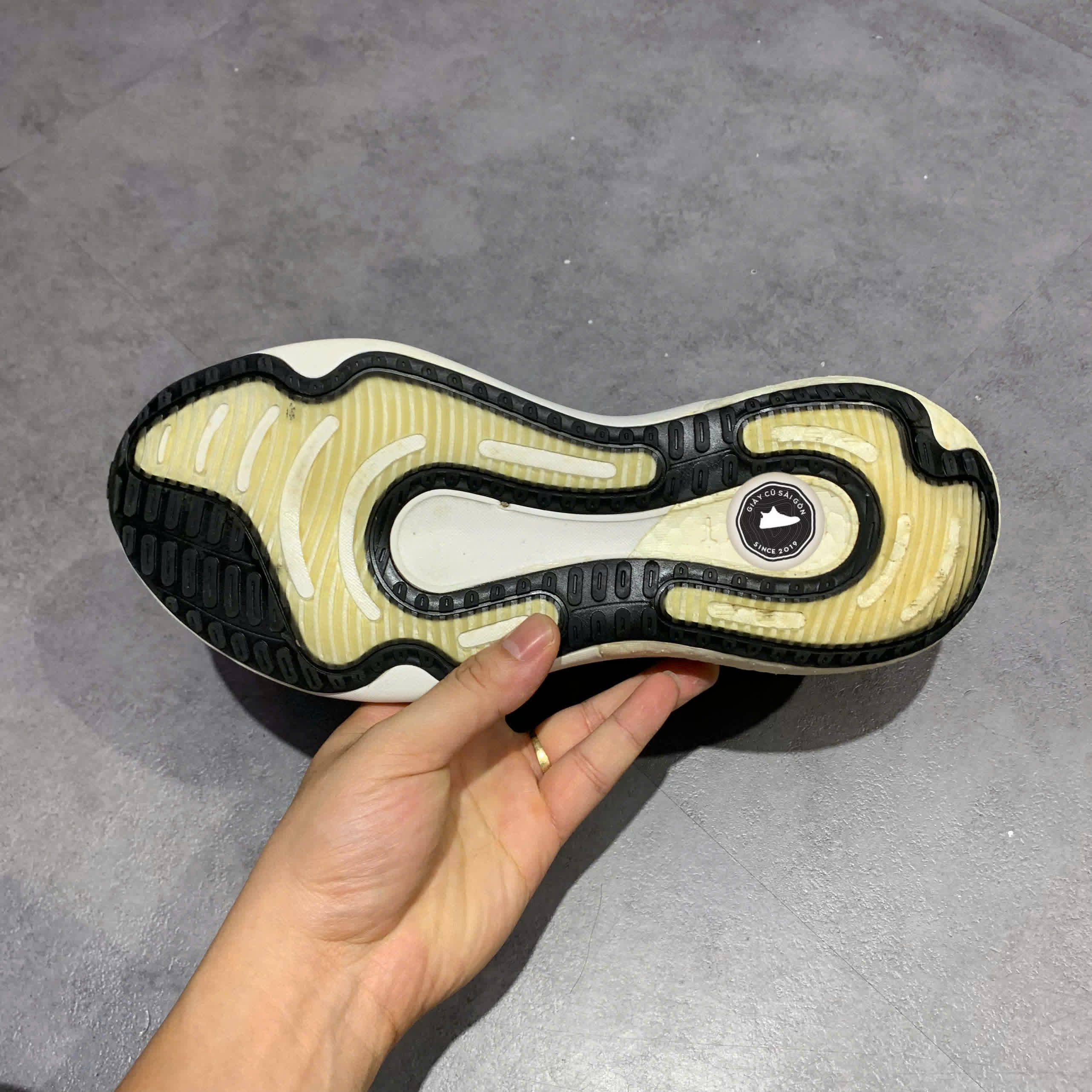 GIÀY ADIDAS SUPERNOVA 2 GW9088 SIZE 42 – GIÀY 2HAND CHÍNH HÃNG