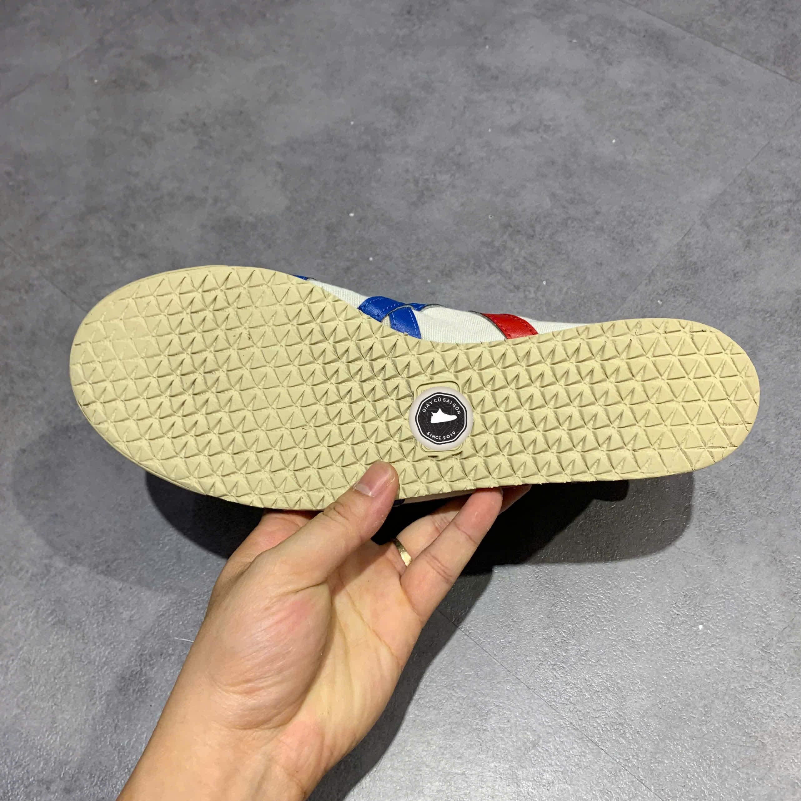 GIÀY ONITSUKA TIGER MEXICO 66 SLIP-ON D3K0N SIZE 43.5 – GIÀY 2HAND CHÍNH HÃNG