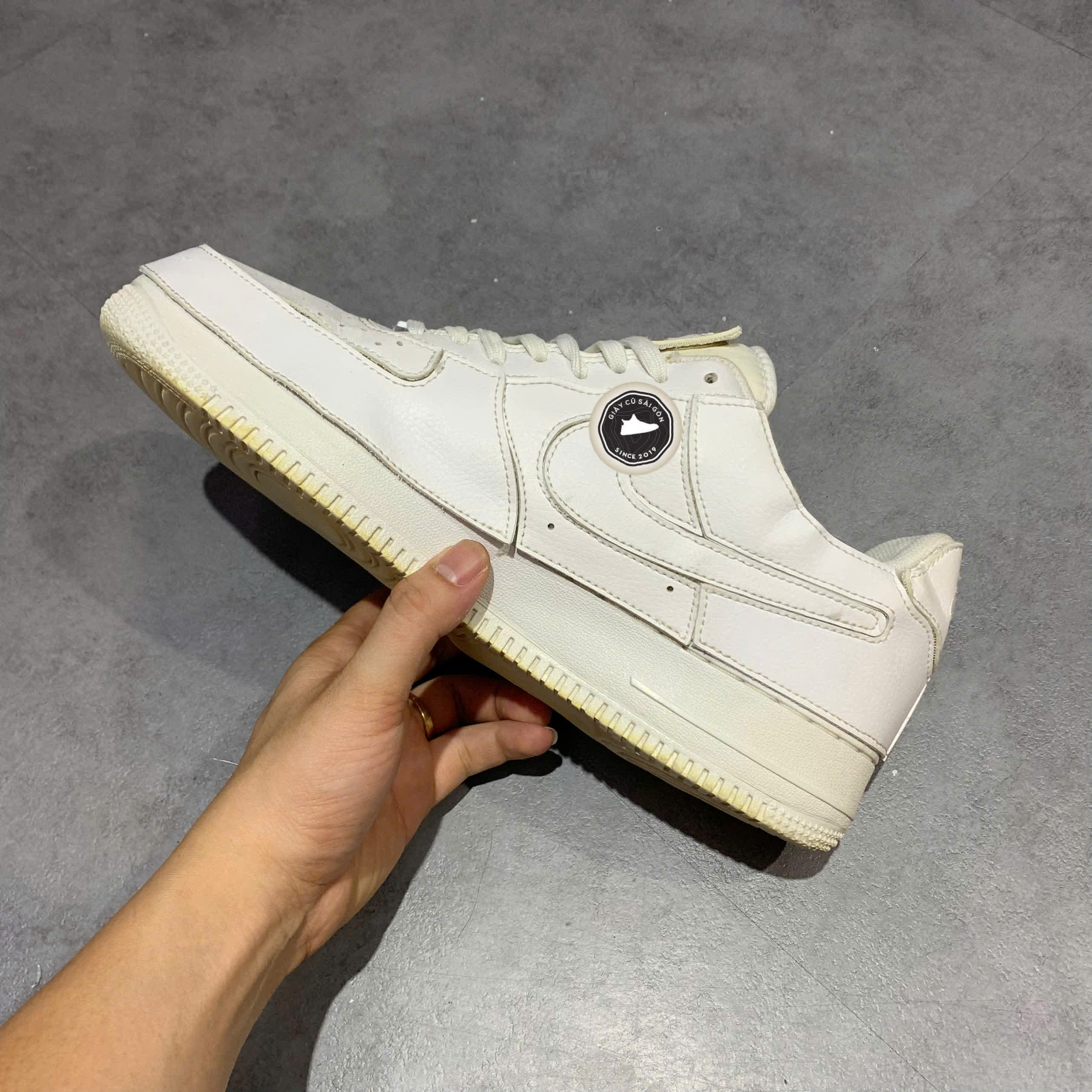 GIÀY NIKE AIR FORCE 1/1 TRIPLE WHITE CV1758-100 SIZE 44.5 – GIÀY 2HAND CHÍNH HÃNG