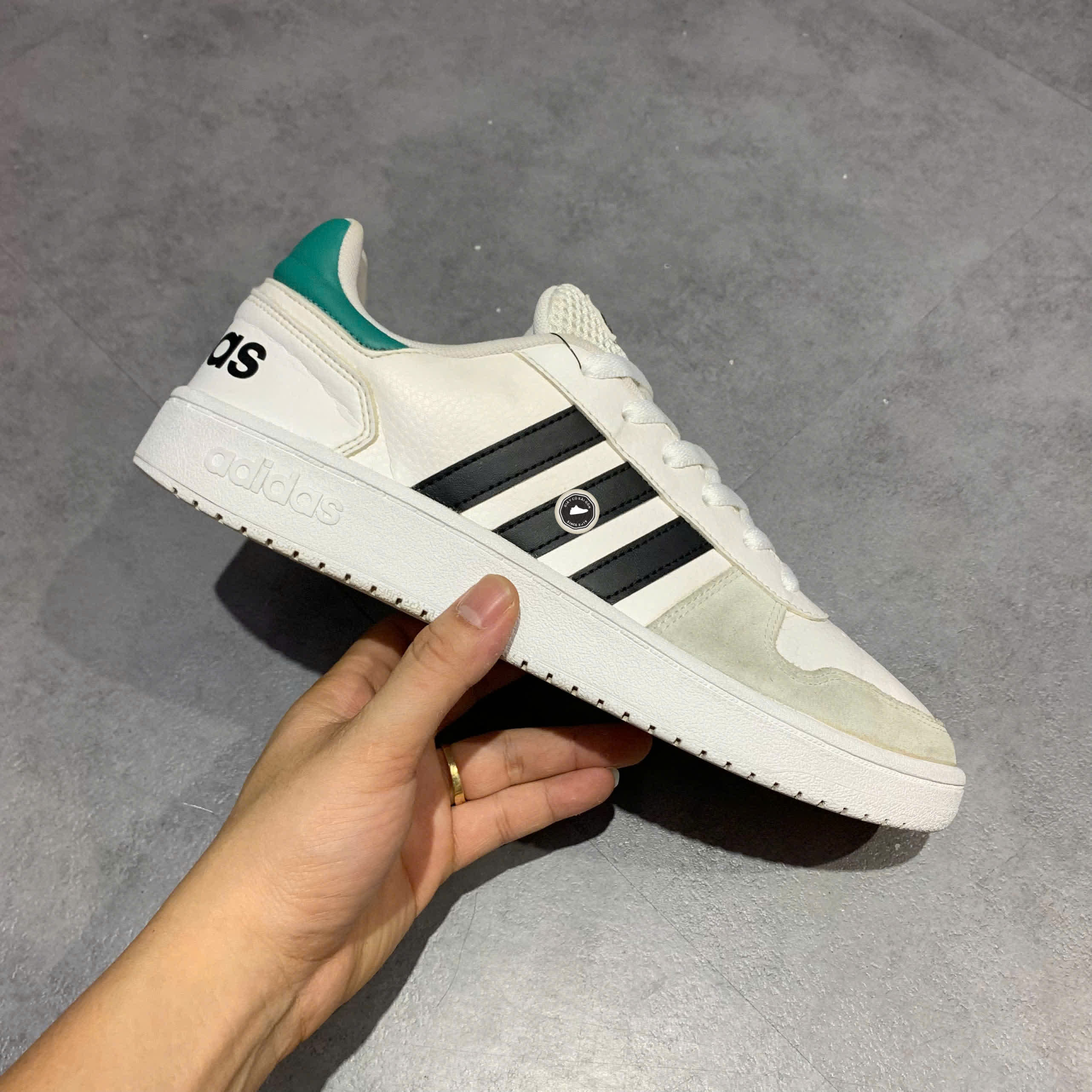 ADIDAS HOOPS 2.0 EE7799 SIZE 43 1/3 - GIÀY 2HAND CHÍNH HÃNG