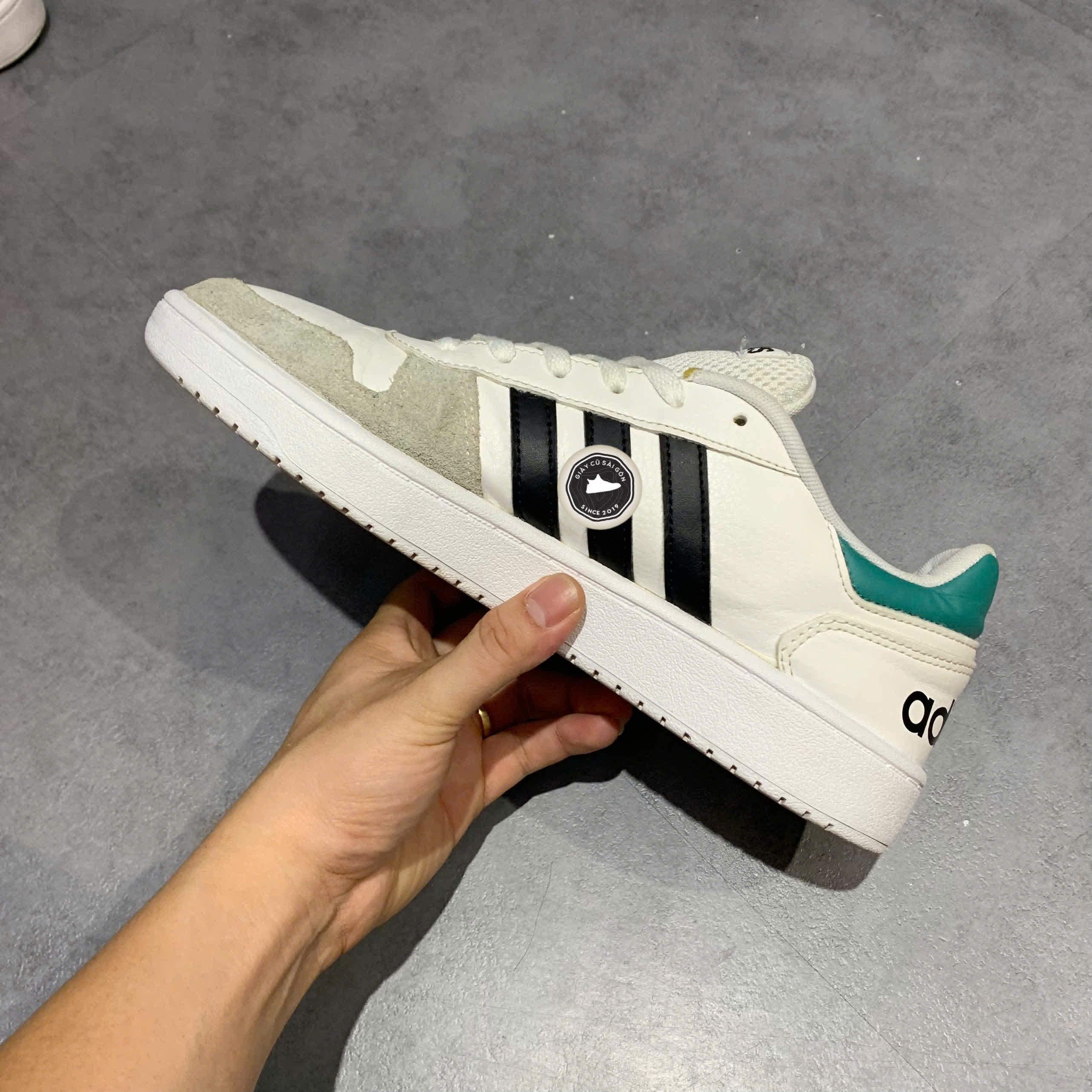 ADIDAS HOOPS 2.0 EE7799 SIZE 43 1/3 - GIÀY 2HAND CHÍNH HÃNG