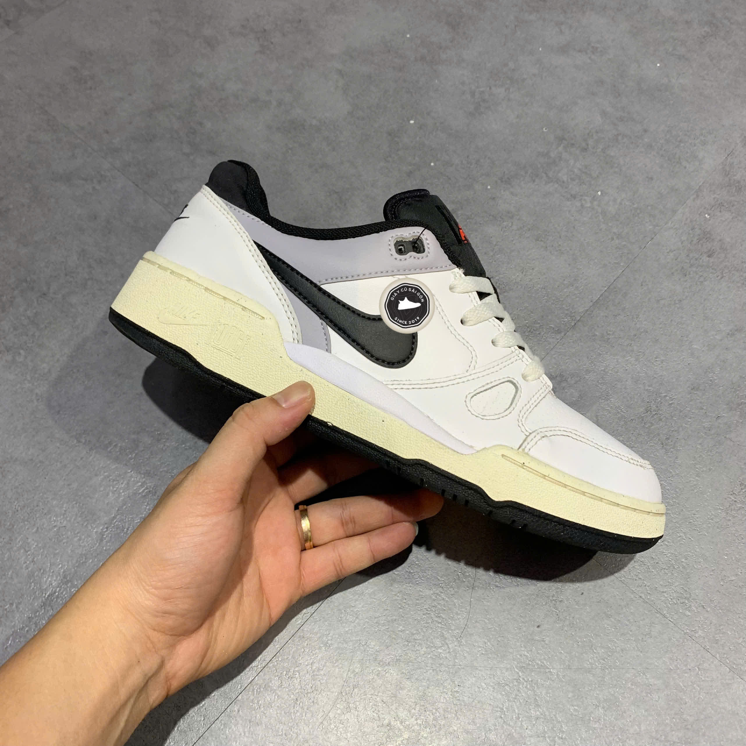 NIKE FULL FORCE LOW 'WHITE BLACK' – FB1362 101 – SIZE 41 – GIÀY 2HAND CHÍNH HÃNG