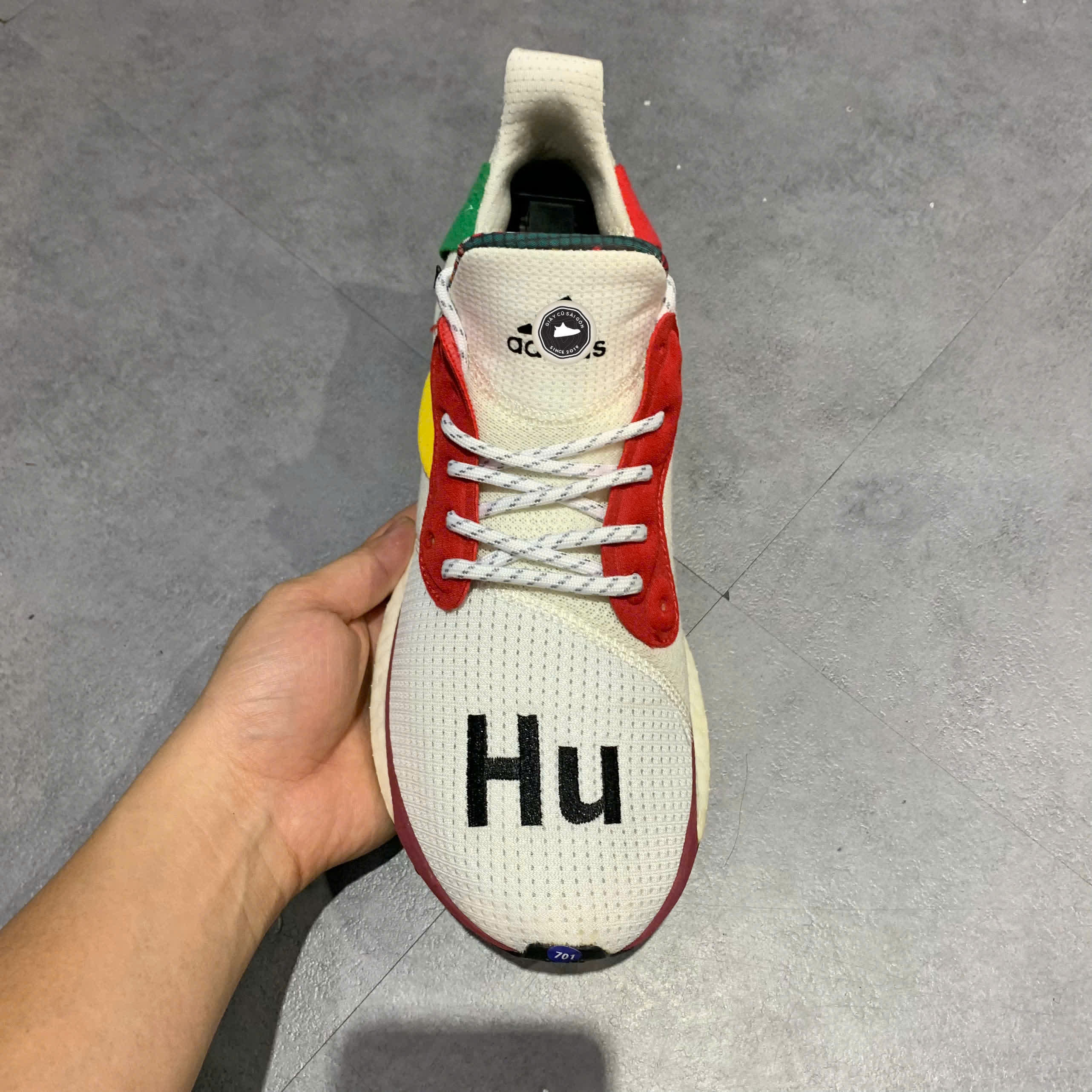 ADIDAS PHARRELL X SOLAR HU GLIDE 'CLOUD WHITE' – CG6776 – SIZE 41 1/3 – GIÀY 2HAND CHÍNH HÃNG