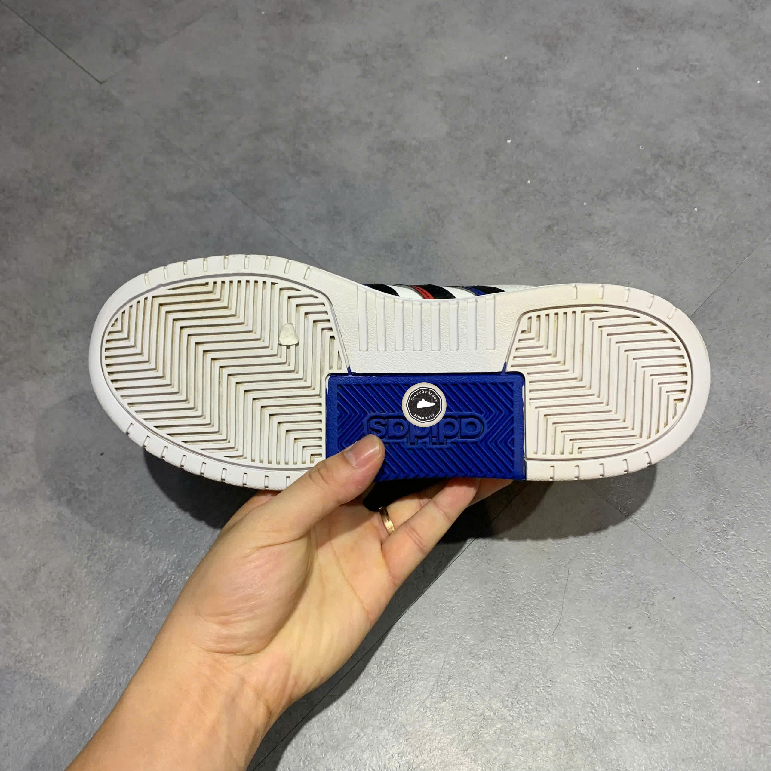 ADIDAS ENTRAP – 6075 – SIZE 41 1/3 – GIÀY 2HAND CHÍNH HÃNG