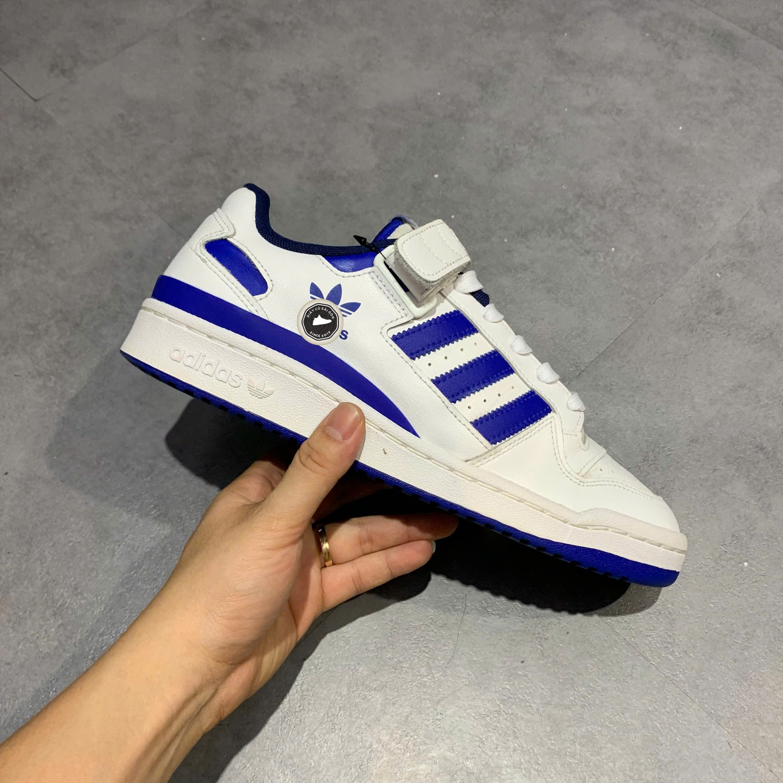 GIÀY ADIDAS FORUM LOW 'ROYAL BLUE' FY7756 SIZE 42 2/3 – Giày 2hand Chính Hãng