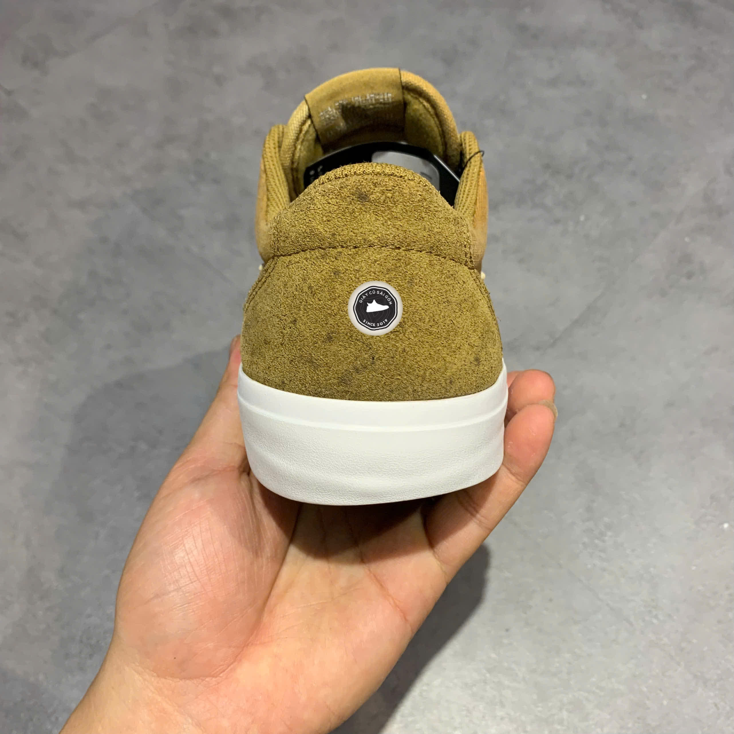 NIKE SB CHRON SOLARSOFT 'GOLDEN BEIGE' – CD6278-200 – SIZE 42.5 – GIÀY 2HAND CHÍNH HÃNG
